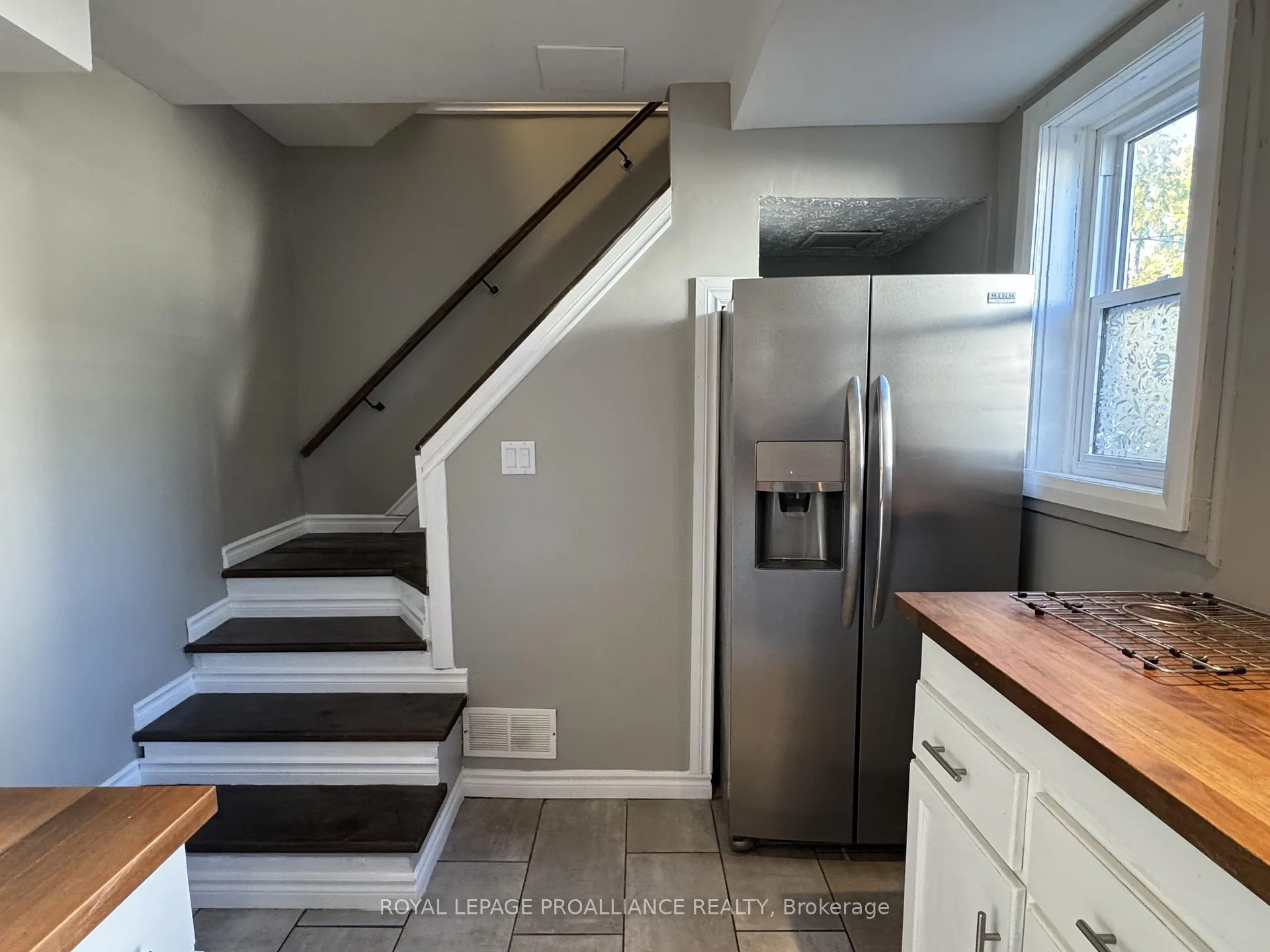 Photo 13 of Unit A, 28 Sinclair Street, Belleville, Belleville Ward — HOMEH