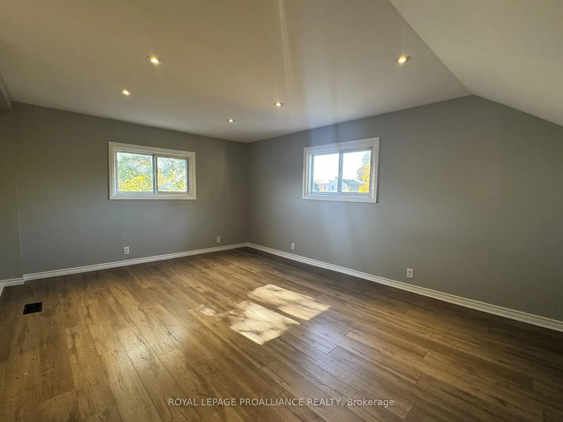 Photo 22 of Unit A, 28 Sinclair Street, Belleville, Belleville Ward — HOMEH