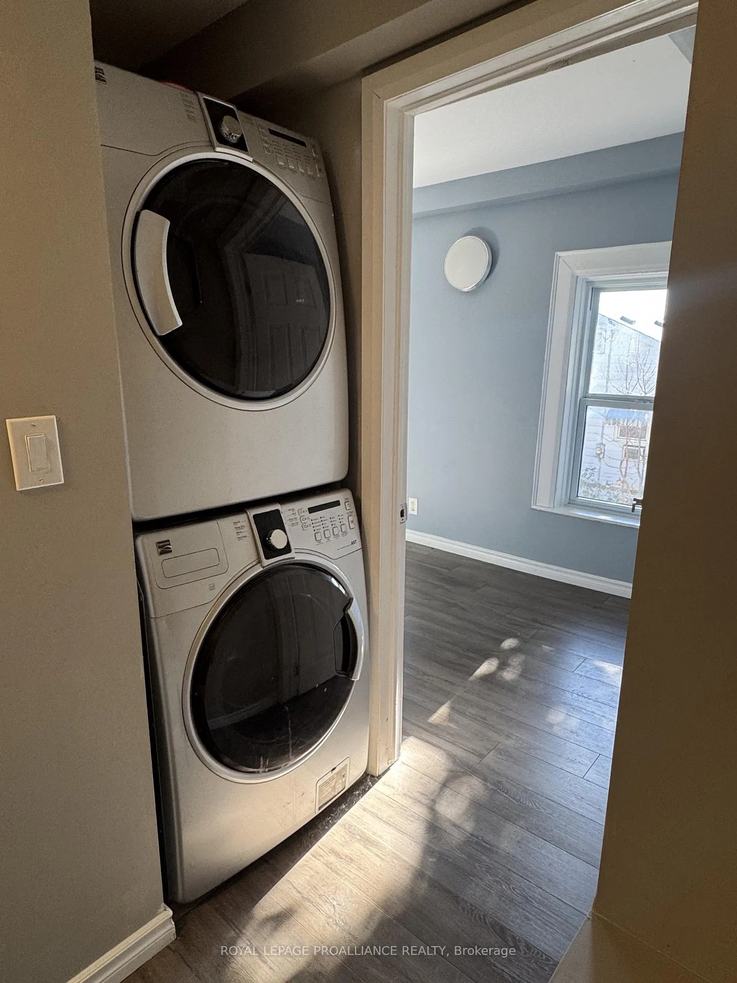 Photo 26 of Unit A, 28 Sinclair Street, Belleville, Belleville Ward — HOMEH