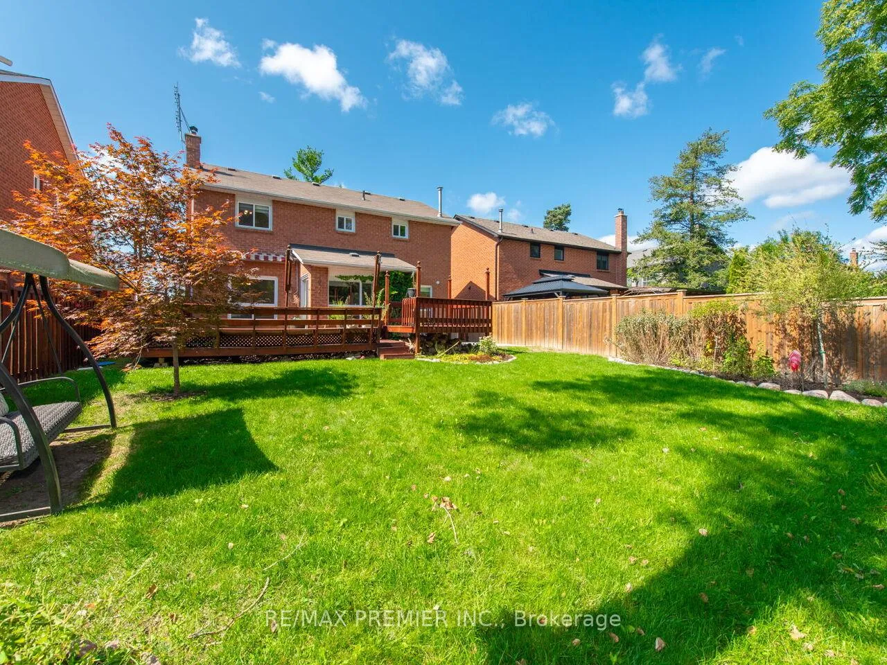 Photo 43 of 37 Belmont Crescent, Vaughan, Maple — HOMEH