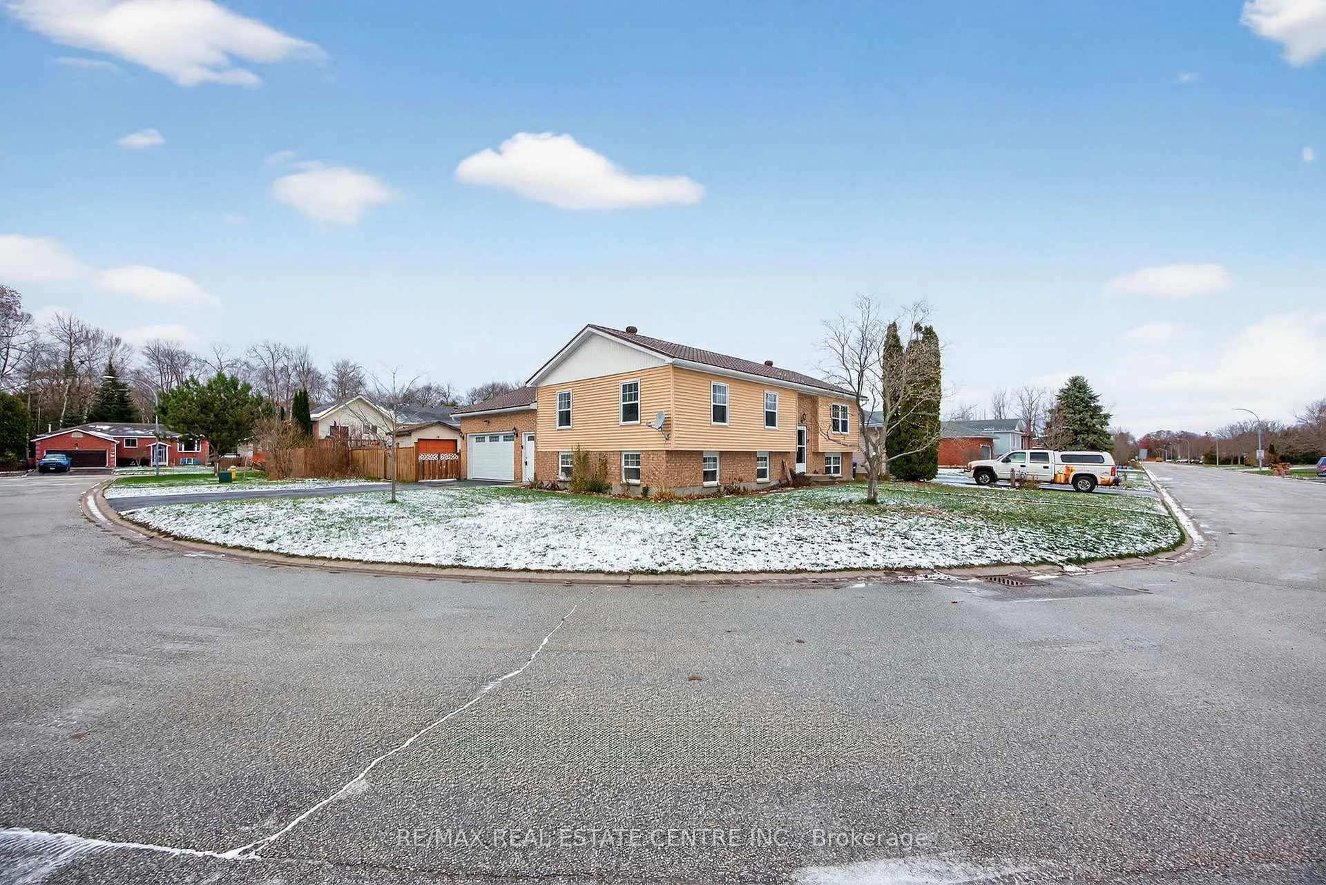 Photo 1 of 62 Riverdale Drive, Wasaga Beach — HOMEH
