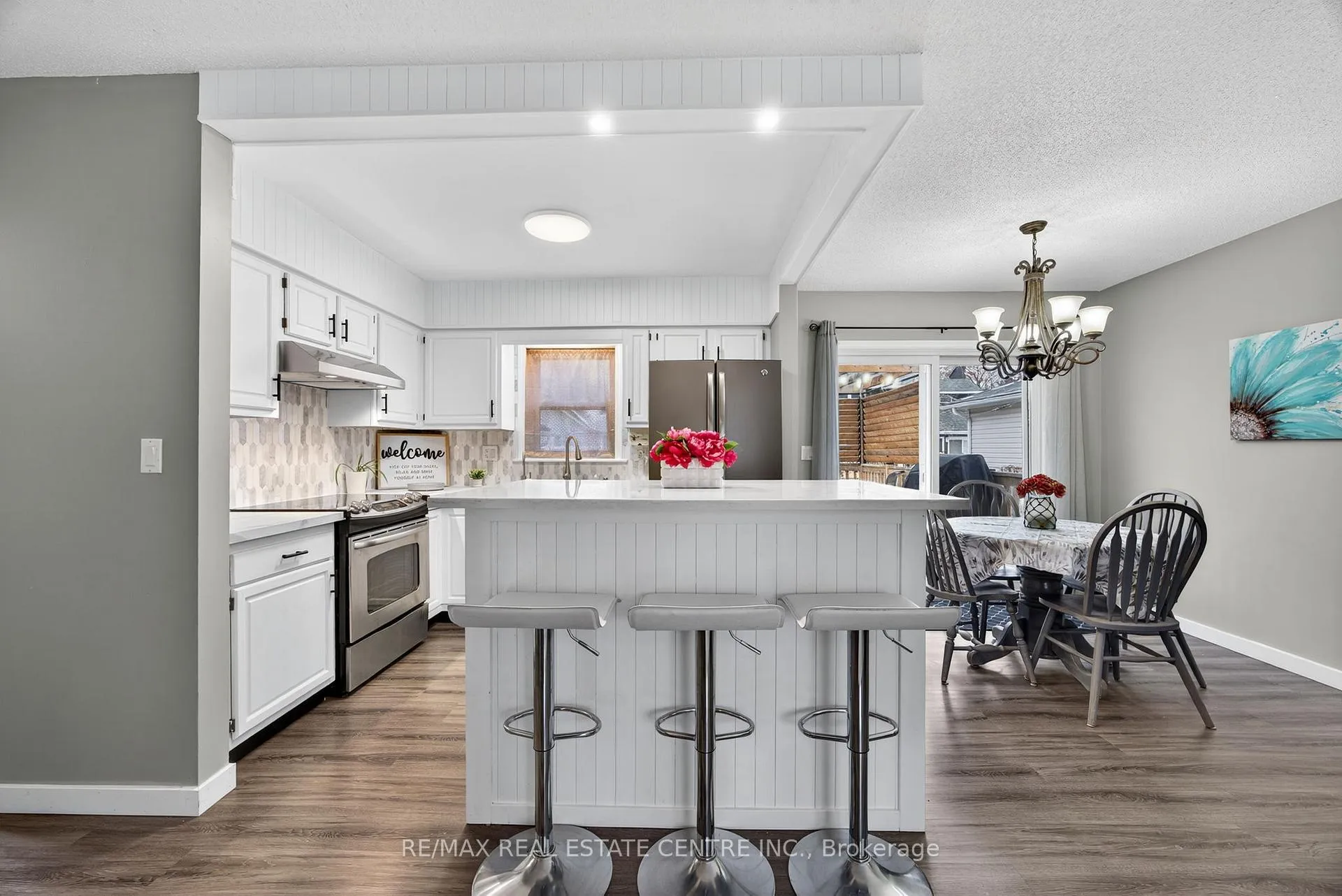 Photo 10 of 62 Riverdale Drive, Wasaga Beach — HOMEH