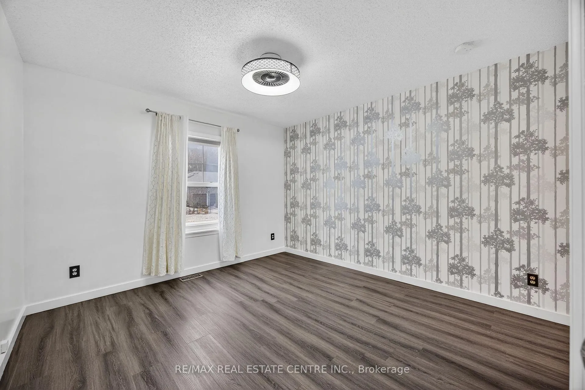 Photo 15 of 62 Riverdale Drive, Wasaga Beach — HOMEH