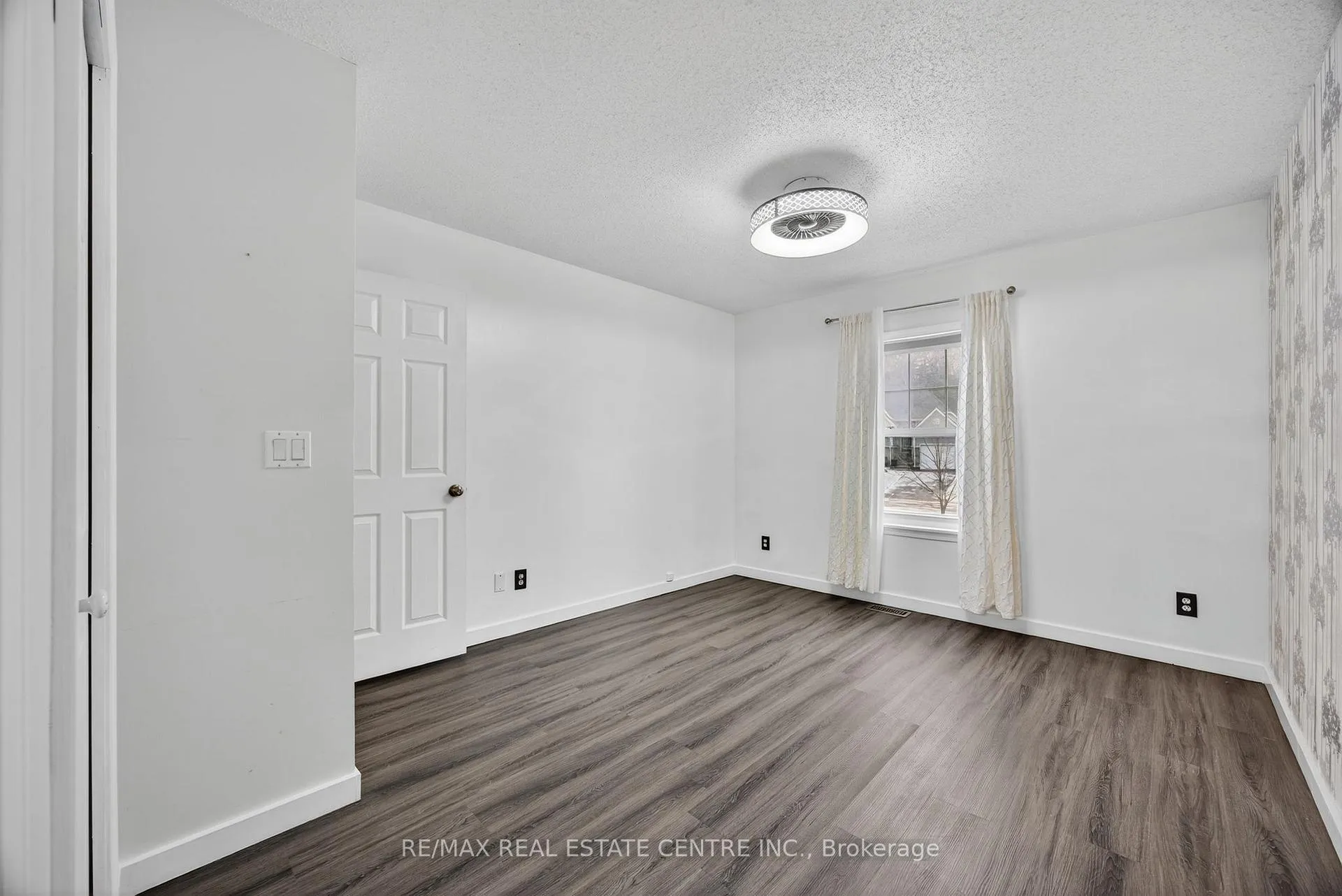 Photo 16 of 62 Riverdale Drive, Wasaga Beach — HOMEH