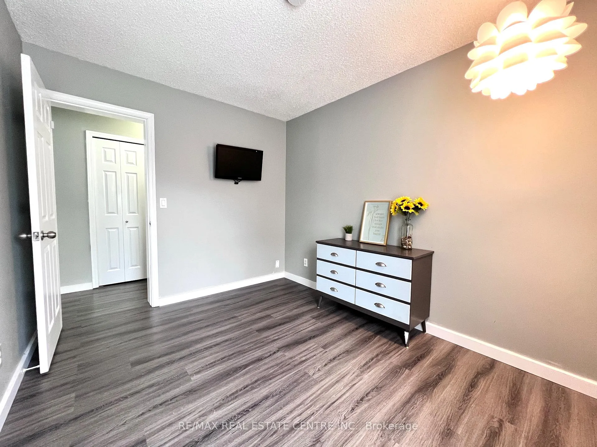 Photo 20 of 62 Riverdale Drive, Wasaga Beach — HOMEH