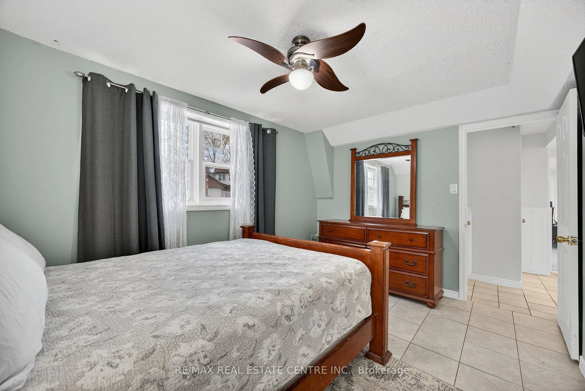 Photo 34 of 62 Riverdale Drive, Wasaga Beach — HOMEH