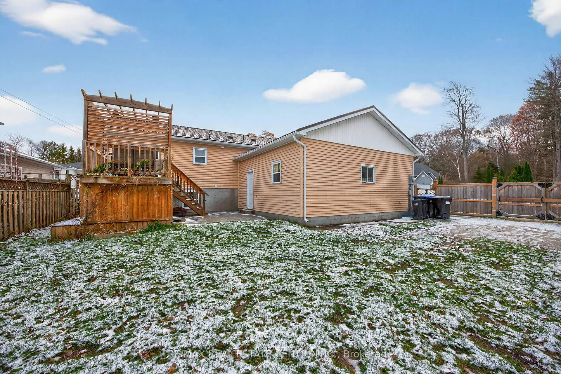 Photo 45 of 62 Riverdale Drive, Wasaga Beach — HOMEH