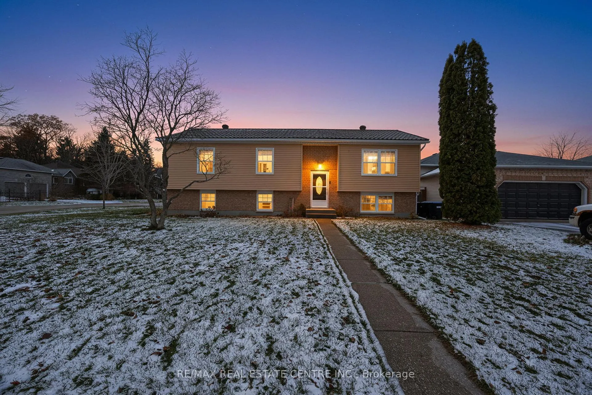 Photo 50 of 62 Riverdale Drive, Wasaga Beach — HOMEH