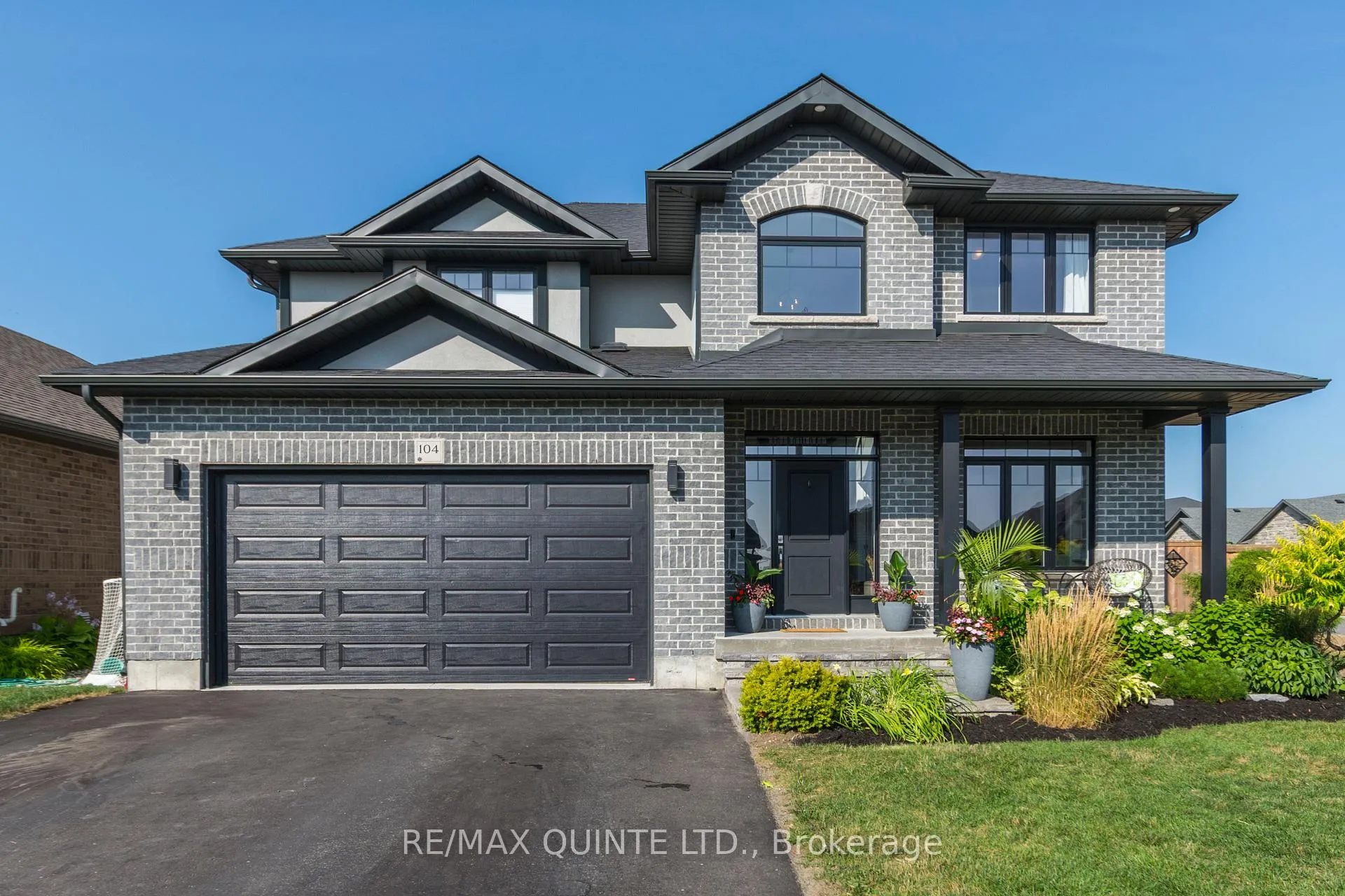 Front of 104 Hampton Ridge Drive