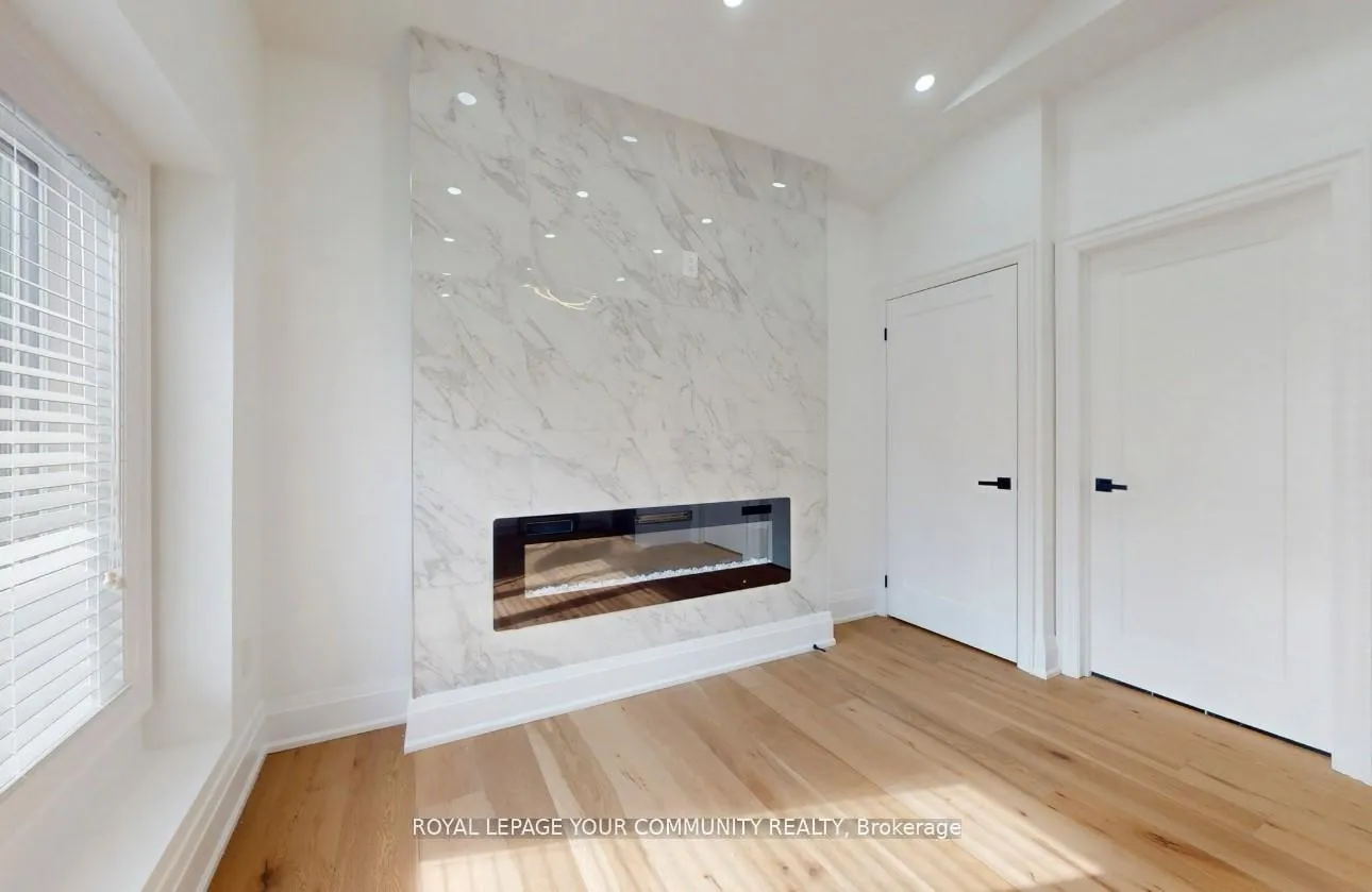 Photo 4 of Unit Unit 3, 12 Kemano Street, Aurora, Aurora Heights — HOMEH