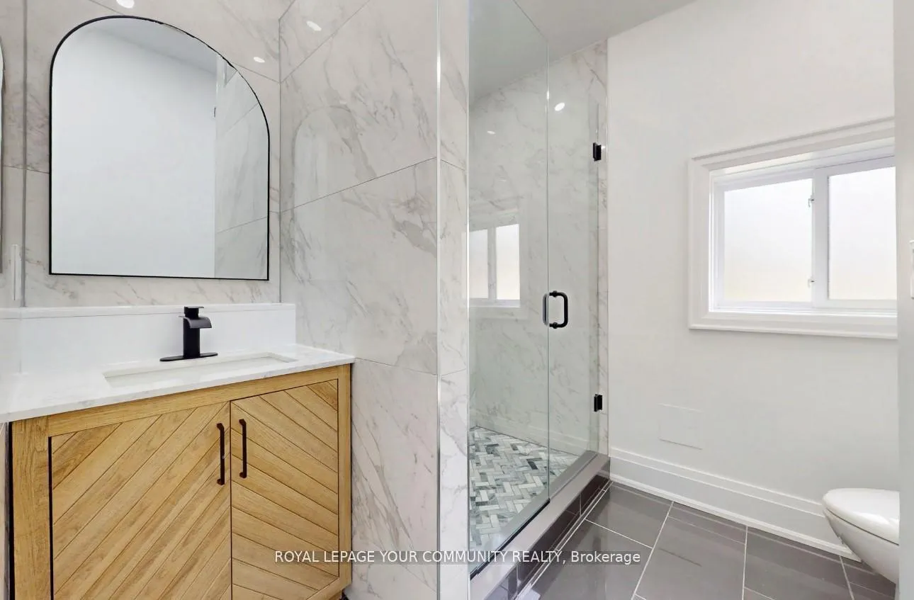 Photo 7 of Unit Unit 3, 12 Kemano Street, Aurora, Aurora Heights — HOMEH