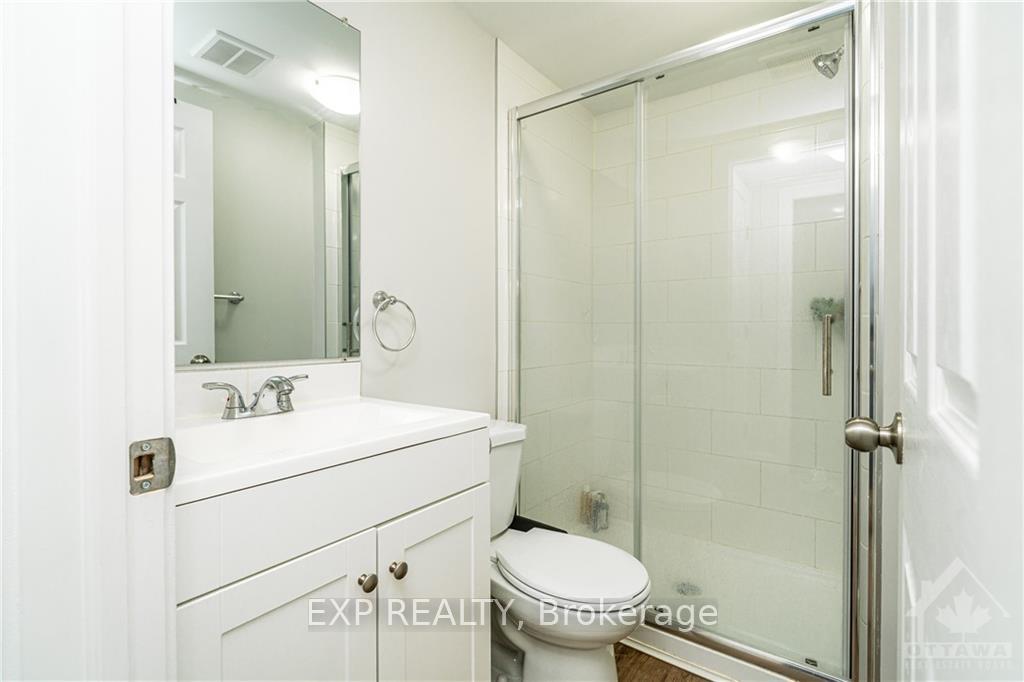 Photo 4 of Unit 3, 358 Booth Street, Ottawa, West Centre Town — HOMEH