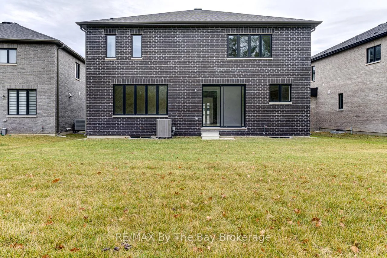 Photo 47 of 164 Rosanne Circle, Wasaga Beach — HOMEH