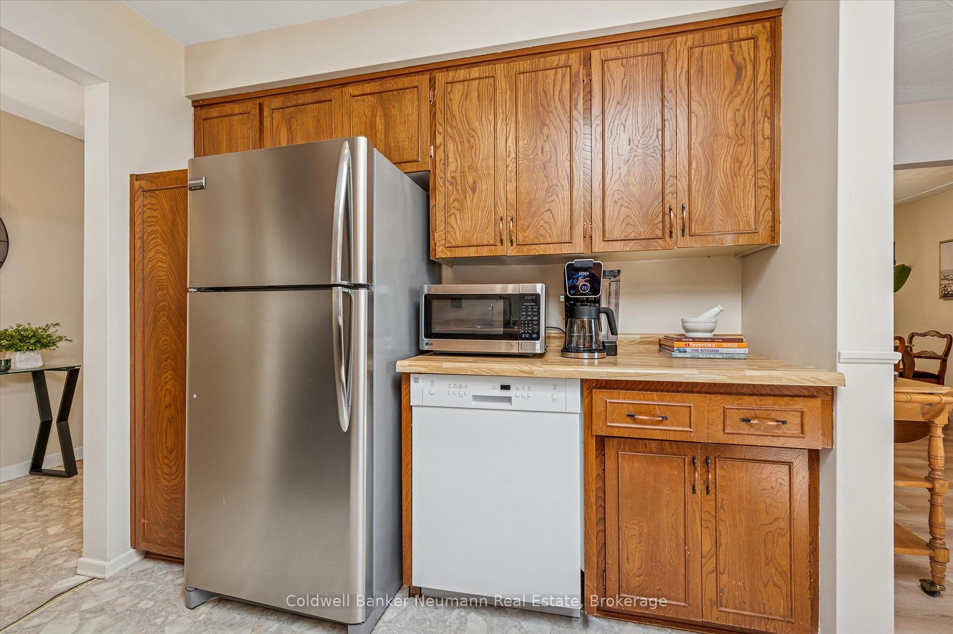 Photo 15 of 118 Moccasin Drive, Waterloo, Lakeshore Village — HOMEH