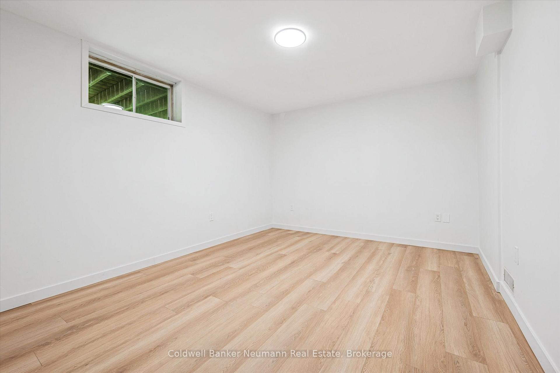 Photo 31 of 118 Moccasin Drive, Waterloo, Lakeshore Village — HOMEH
