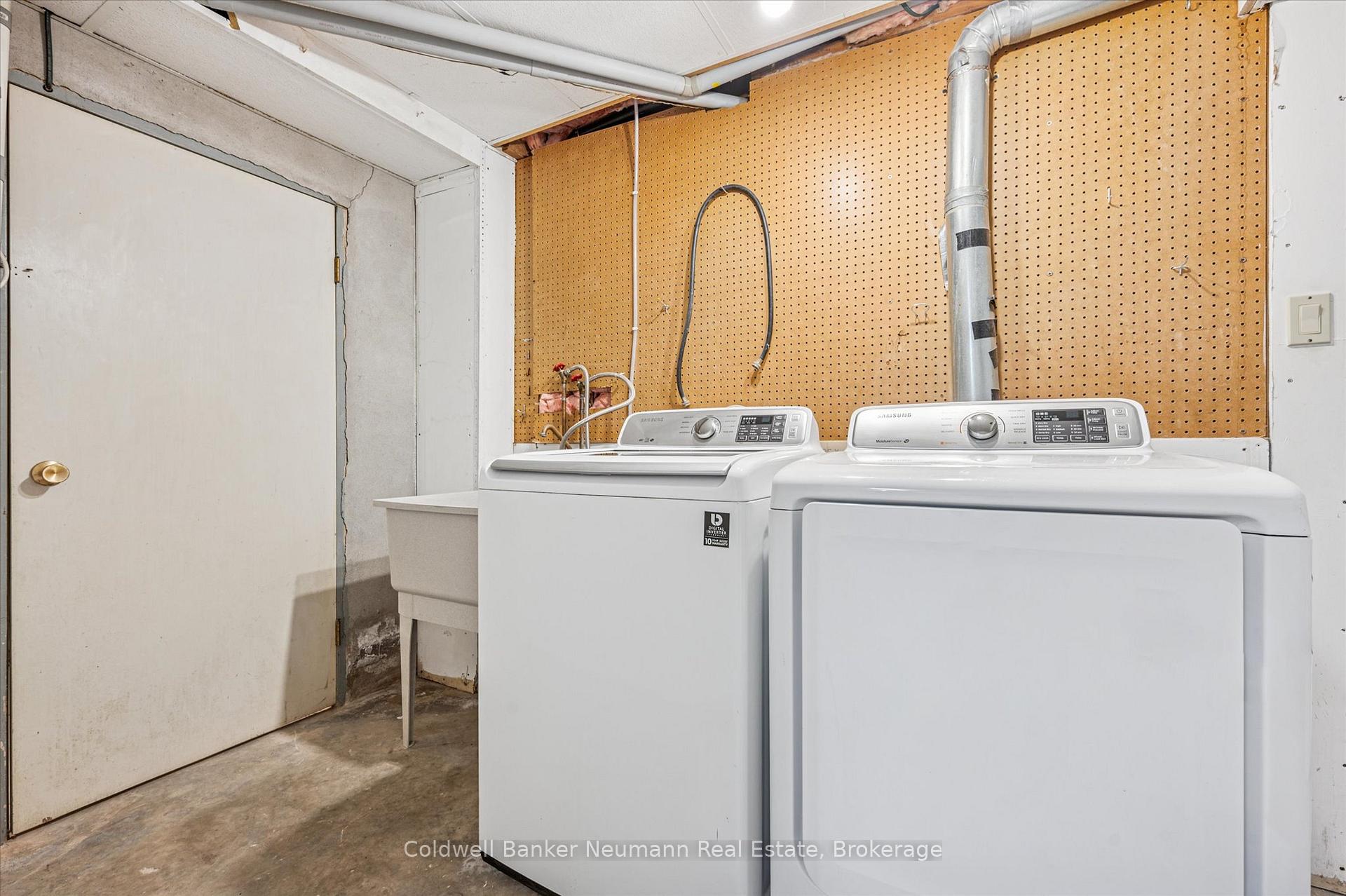 Photo 34 of 118 Moccasin Drive, Waterloo, Lakeshore Village — HOMEH
