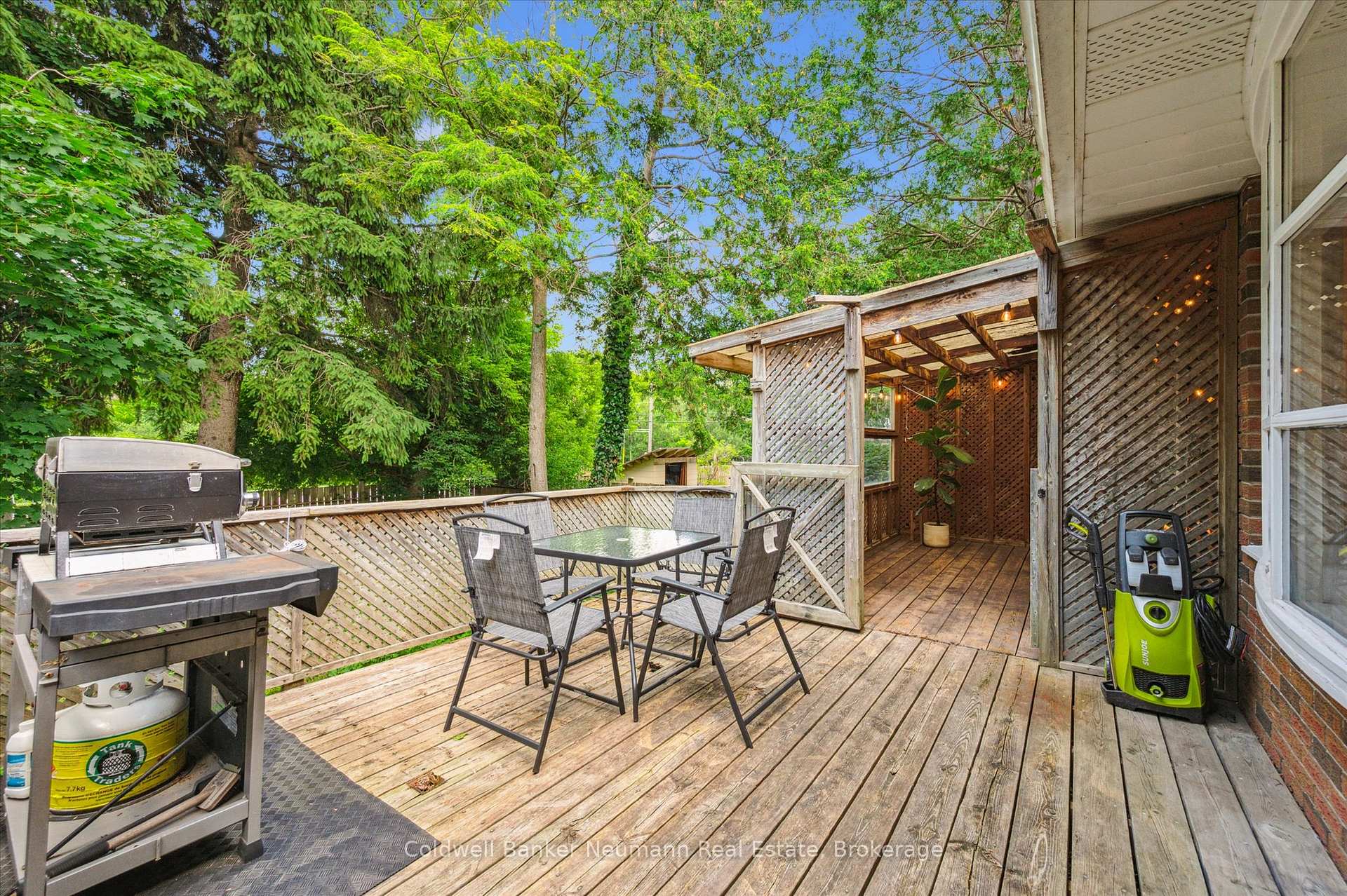 Photo 37 of 118 Moccasin Drive, Waterloo, Lakeshore Village — HOMEH