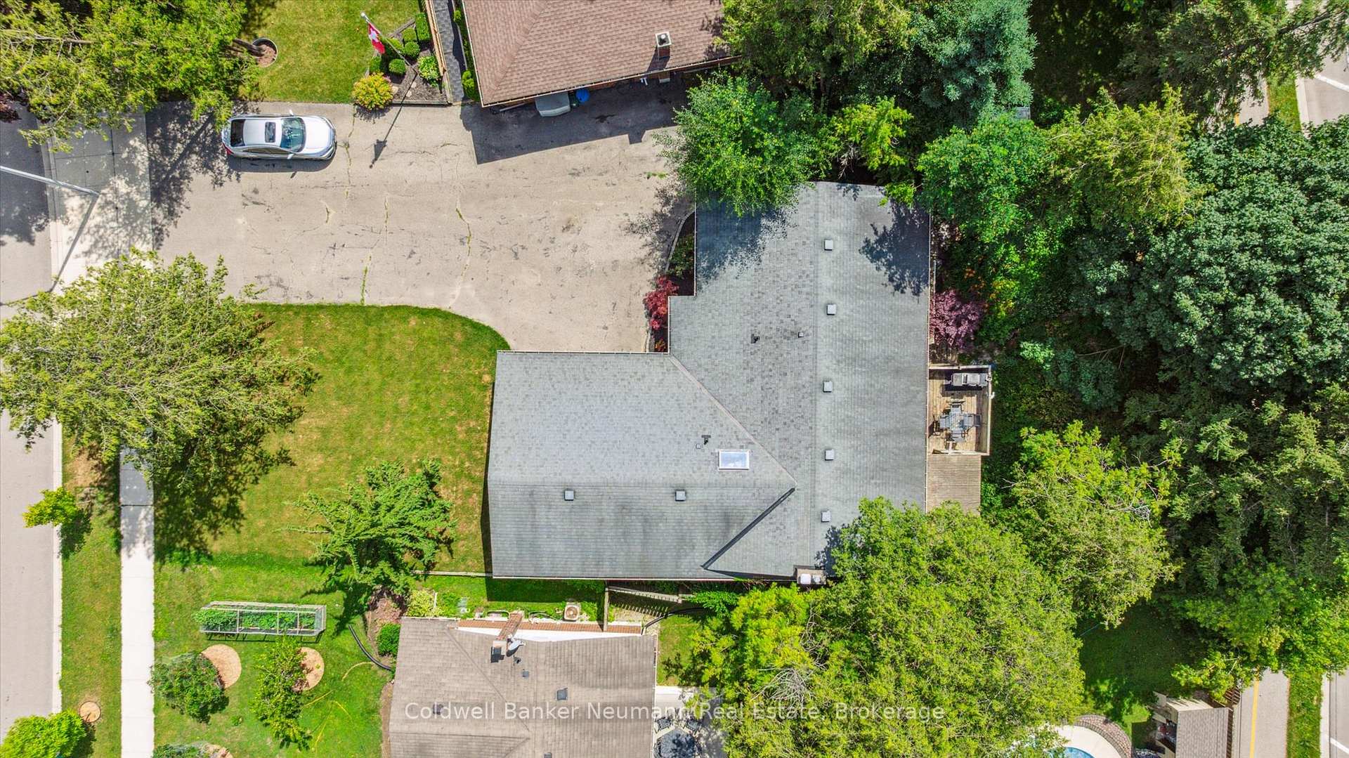 Photo 41 of 118 Moccasin Drive, Waterloo, Lakeshore Village — HOMEH