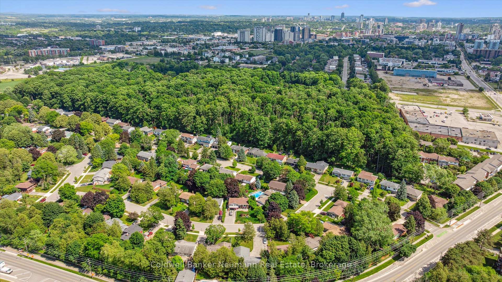 Photo 43 of 118 Moccasin Drive, Waterloo, Lakeshore Village — HOMEH