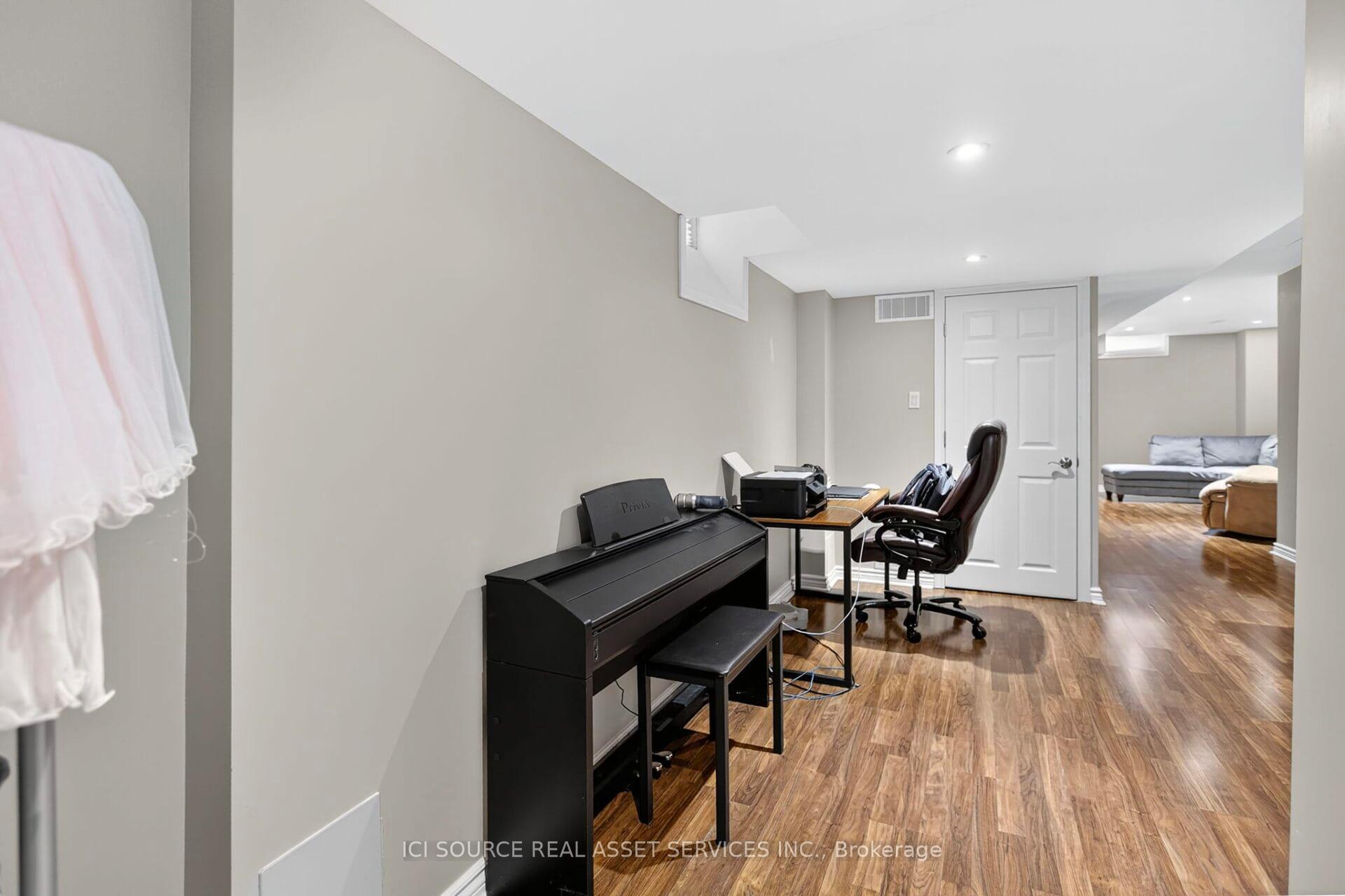 Photo 17 of 49 Ostrovsky Road, Vaughan, Vellore Village — HOMEH