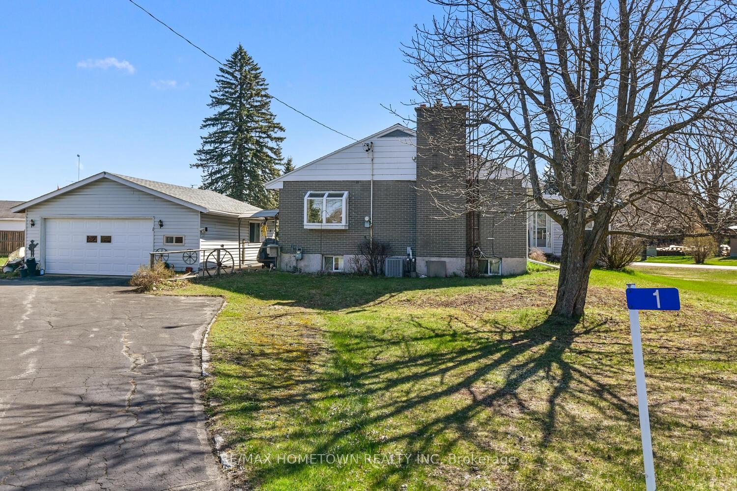 Photo 1 of 1 Stewart Drive, Augusta, Augusta Twp — HOMEH