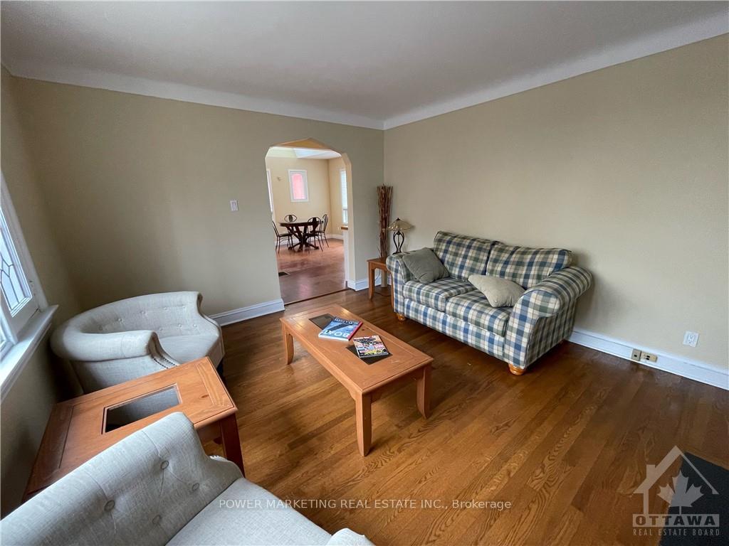 Photo 4 of 21 Perkins Street, Ottawa, West Centre Town — HOMEH