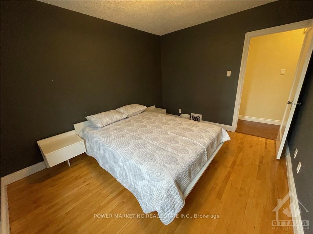 Photo 8 of 21 Perkins Street, Ottawa, West Centre Town — HOMEH