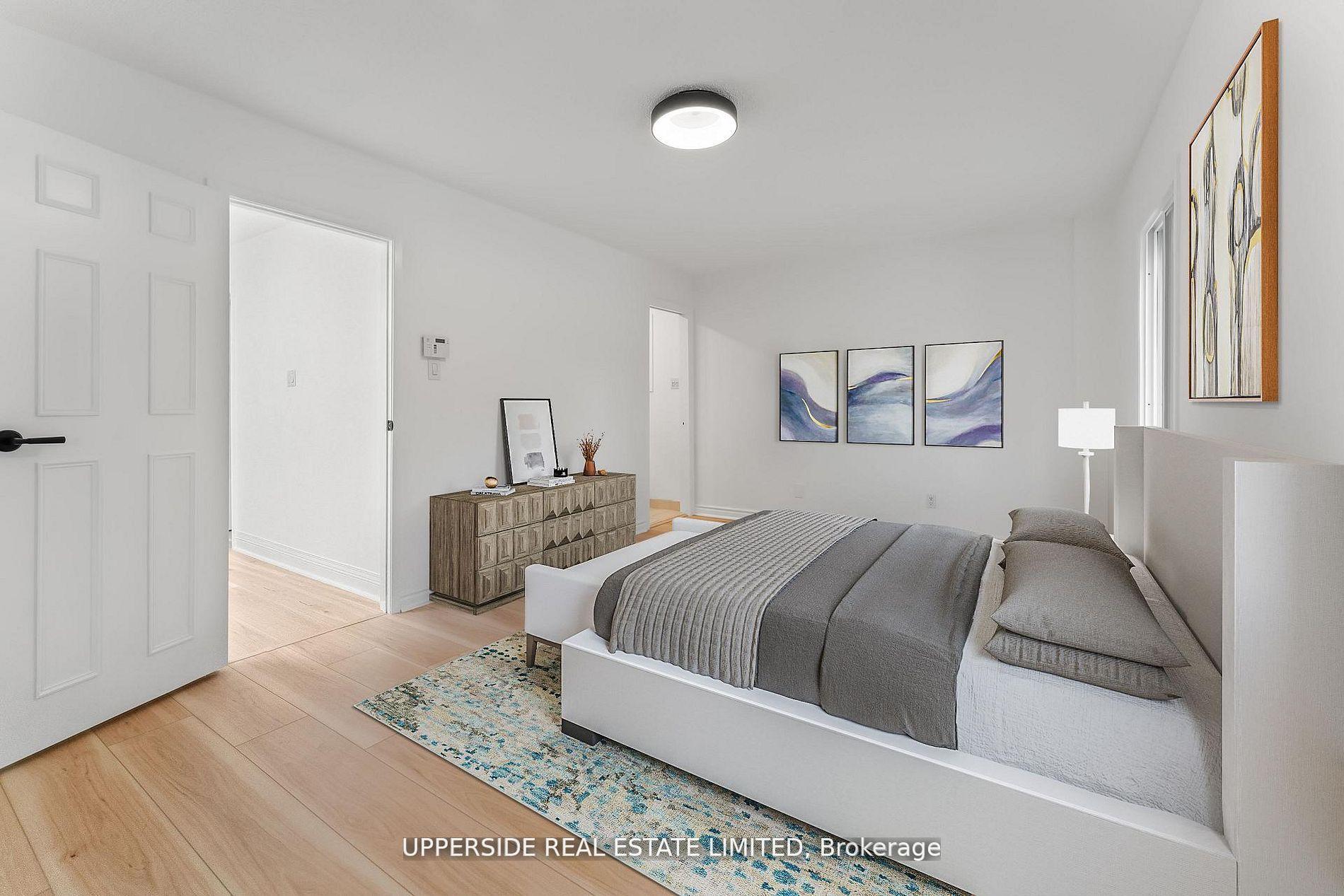 Photo 37 of 55 Thornbury Circle, Vaughan, Crestwood-Springfarm-Yorkhill — HOMEH