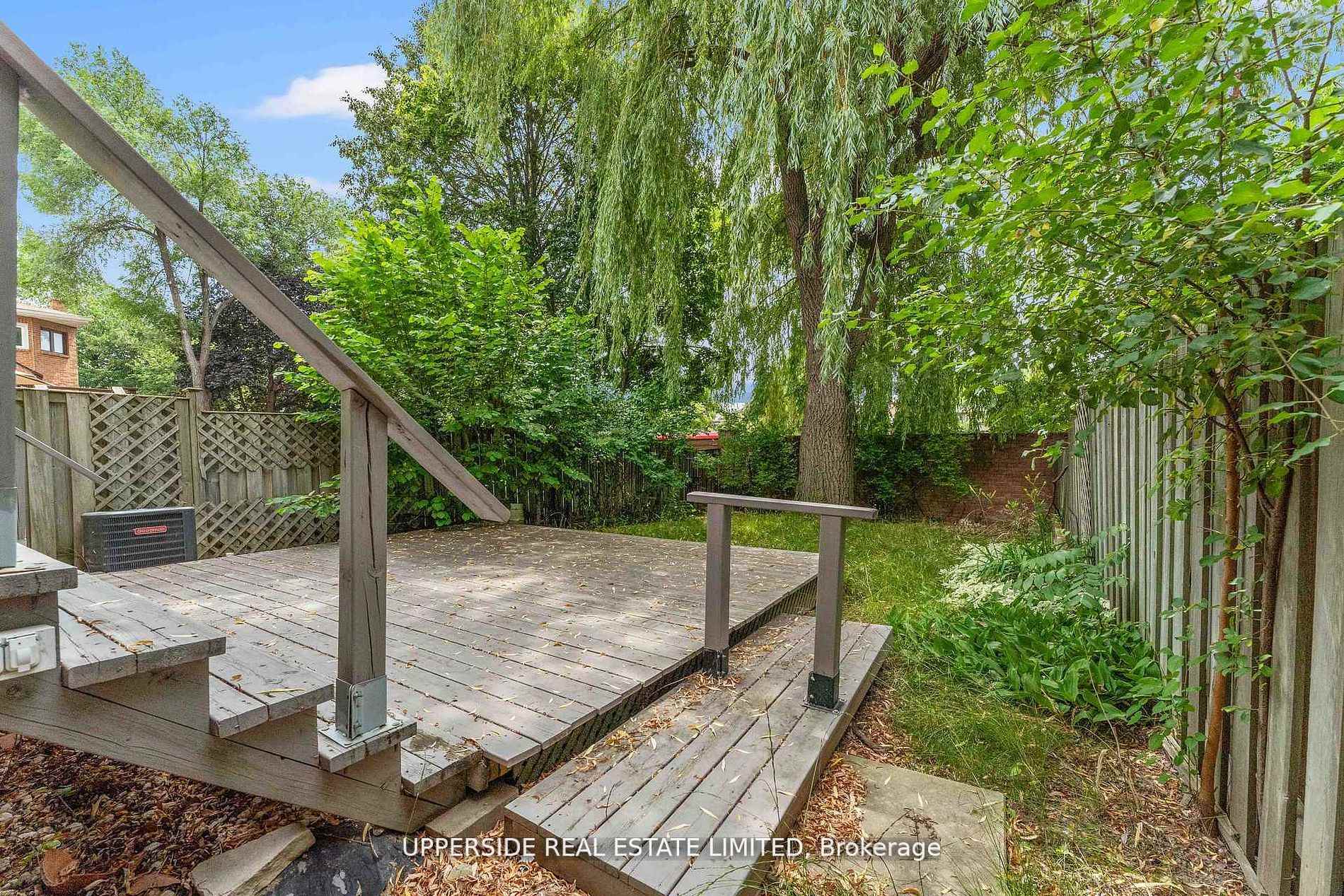 Photo 44 of 55 Thornbury Circle, Vaughan, Crestwood-Springfarm-Yorkhill — HOMEH