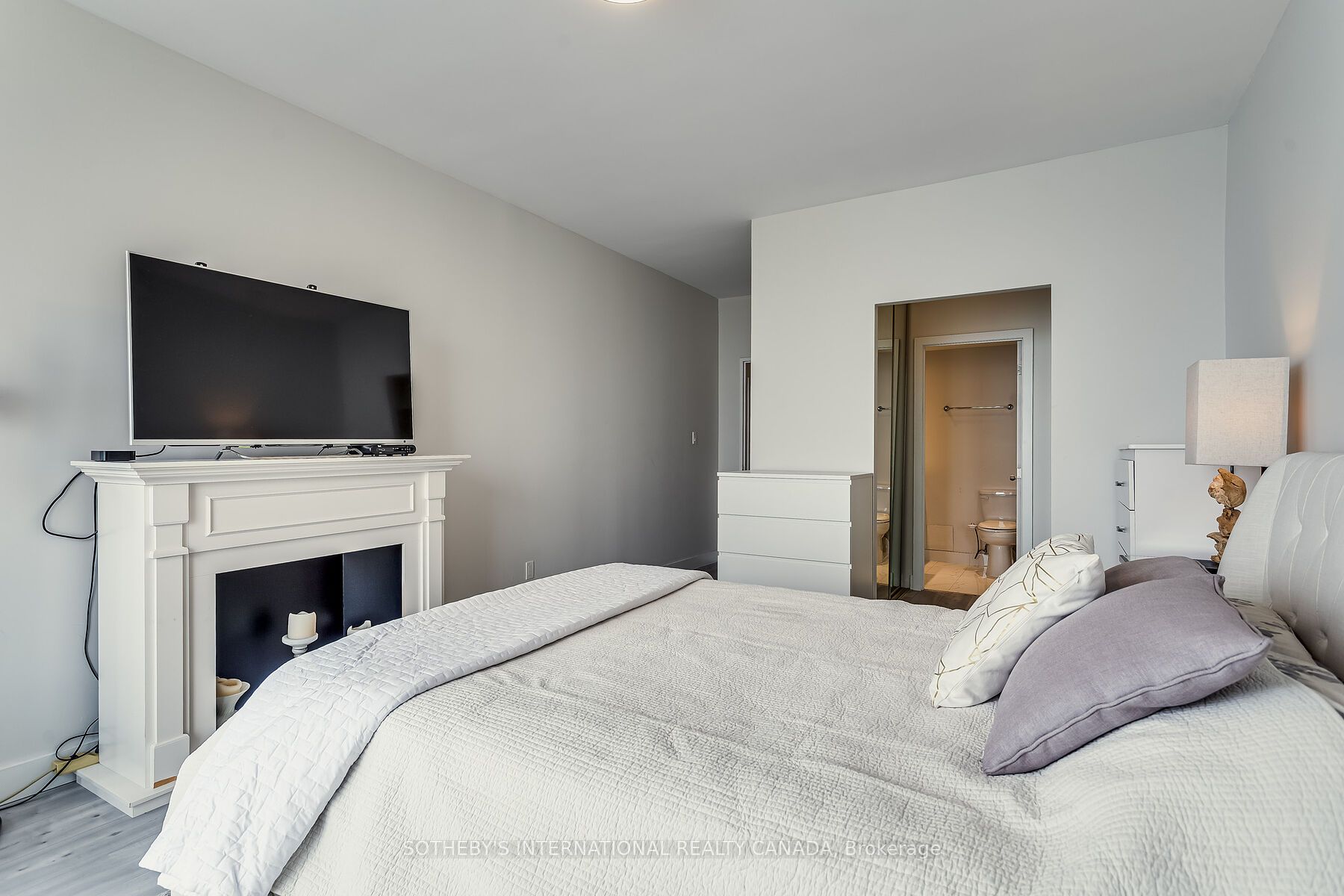 Photo 62 of Unit 3408, 33 Harbour Square, Toronto, Waterfront Communities — HOMEH