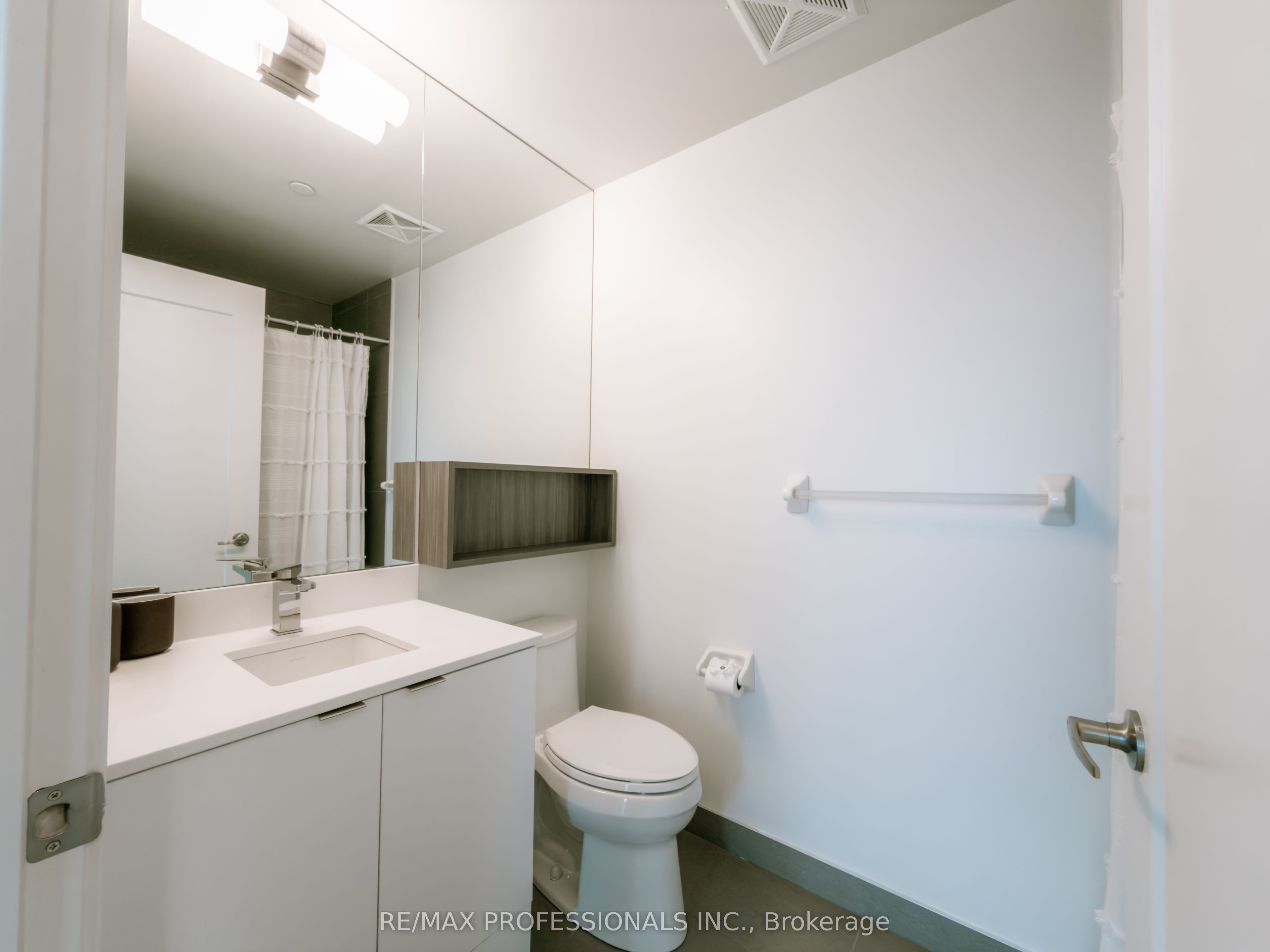Photo 39 of Unit 2902, 70 Princess Street, Toronto, Moss Park — HOMEH