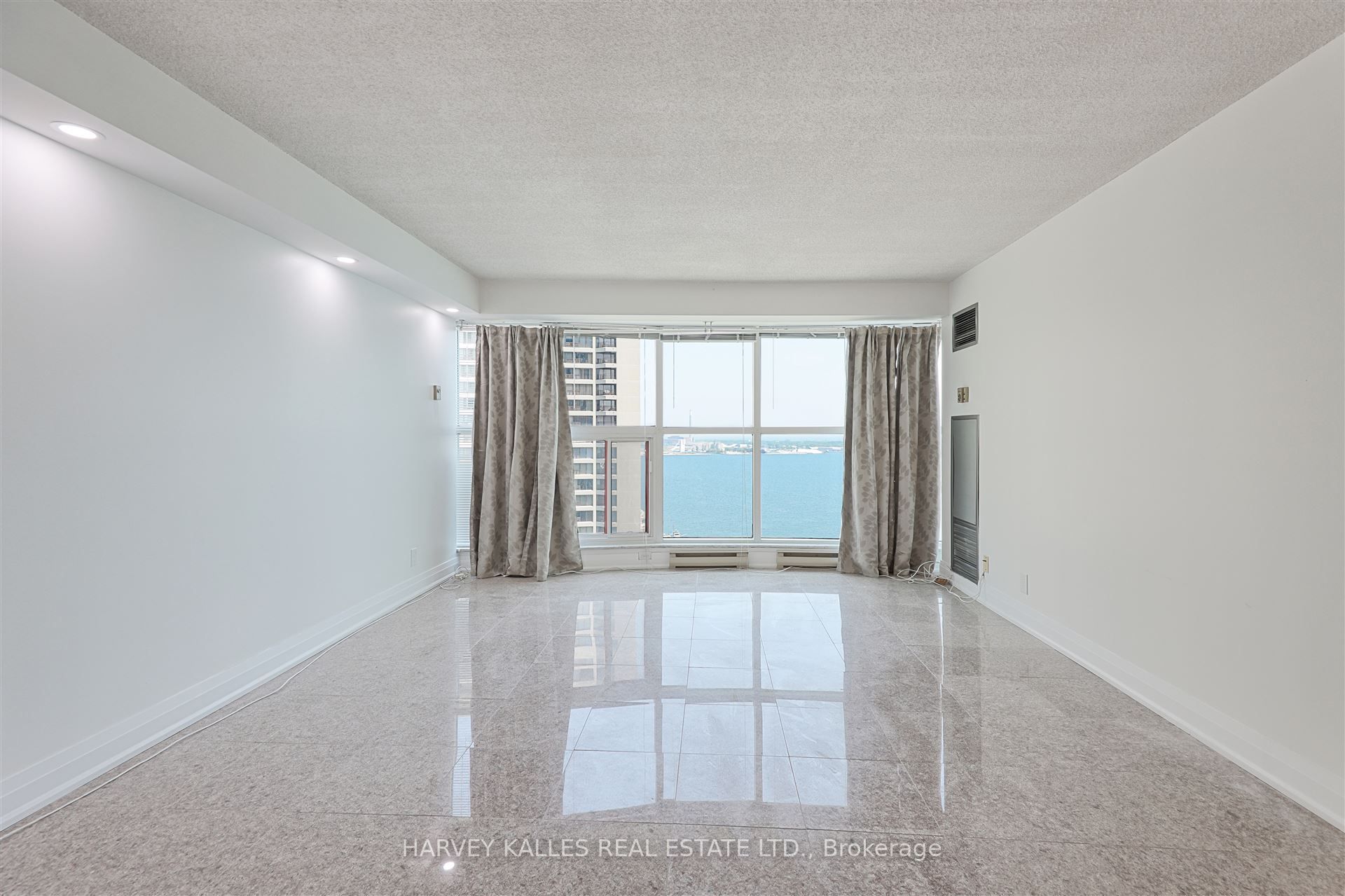 Photo 43 of Unit 2506, 99 Harbour Square, Toronto, Waterfront Communities — HOMEH