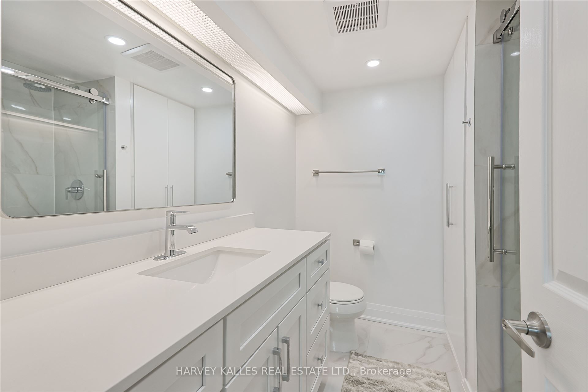 Photo 54 of Unit 2506, 99 Harbour Square, Toronto, Waterfront Communities — HOMEH