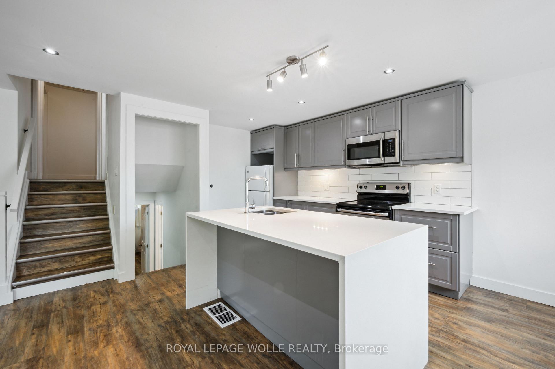 Photo 9 of 53 Karen Walk, Waterloo — HOMEH