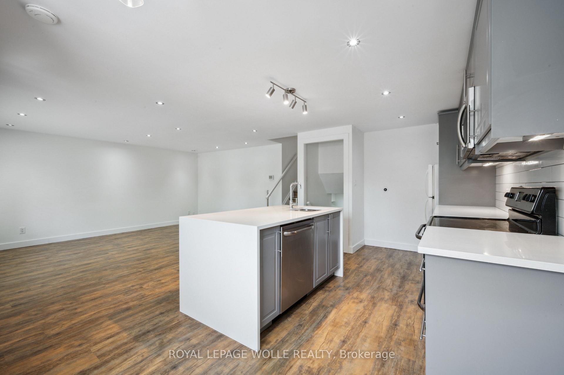 Photo 10 of 53 Karen Walk, Waterloo — HOMEH