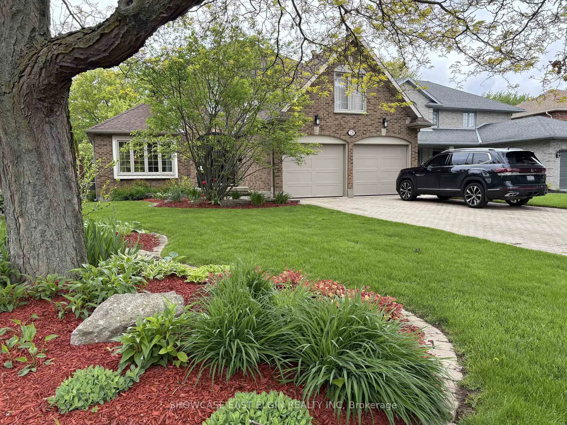 Photo 1 of 28 Sinclair Crescent, Aylmer — HOMEH