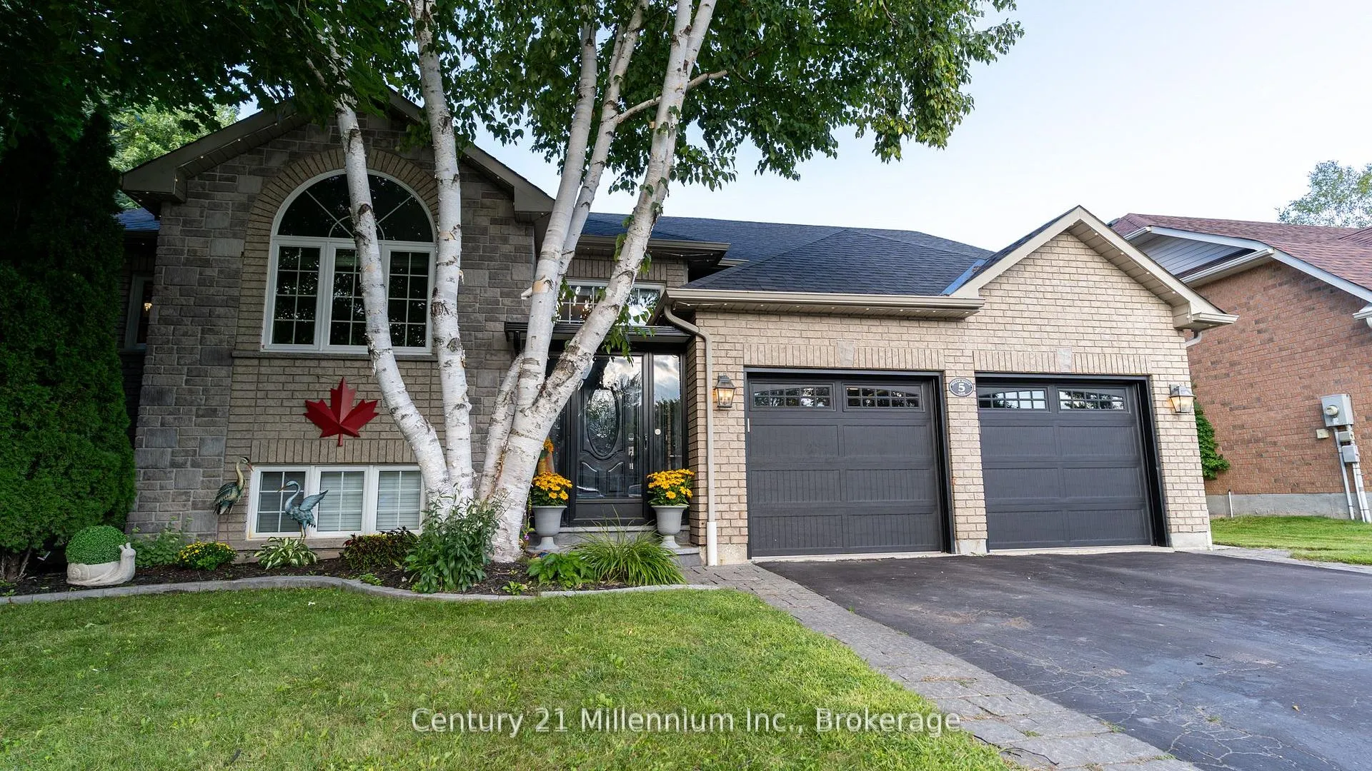 Front of 5 Sugar Maple Lane