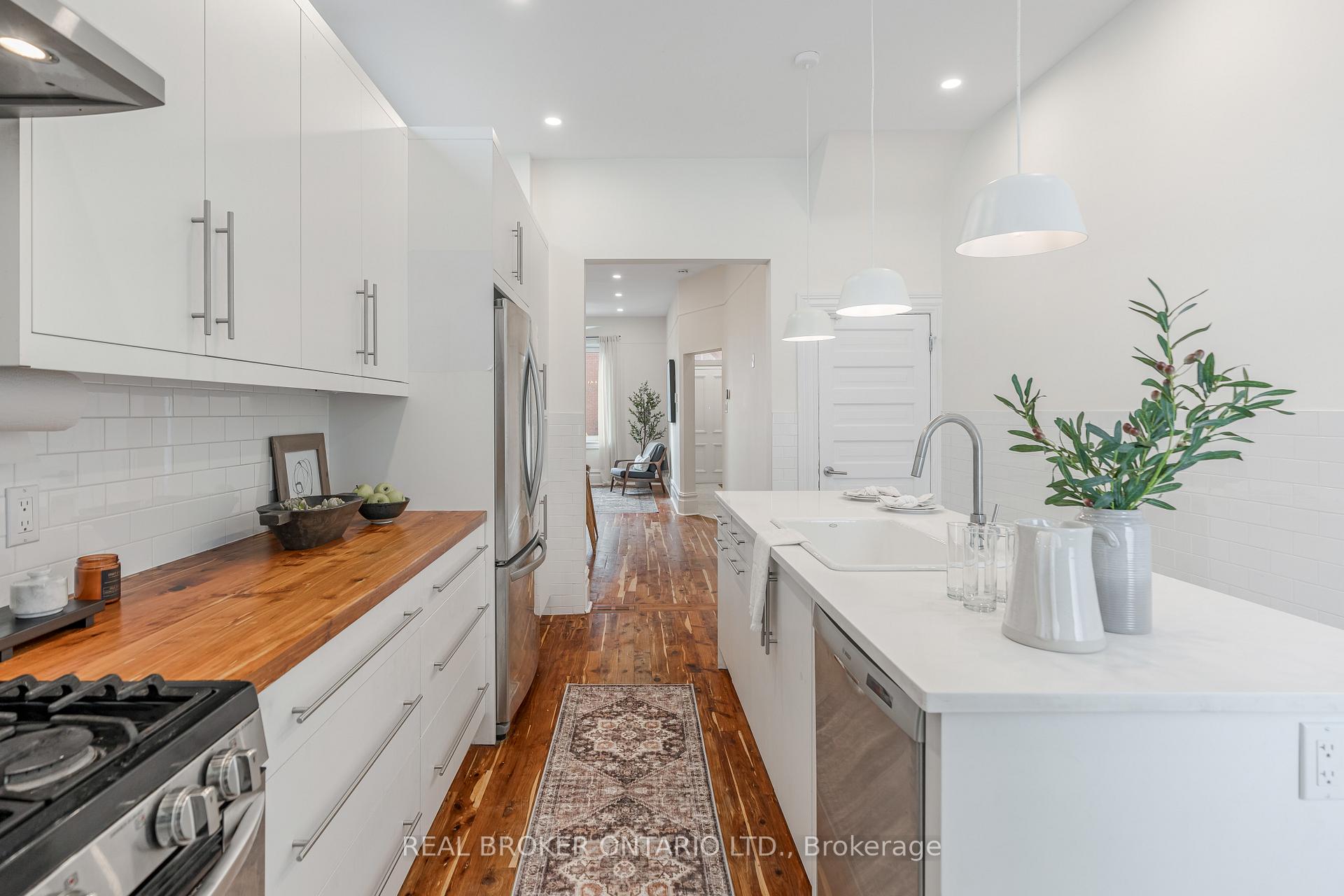 Photo 17 of 141 Rochester Street, Ottawa, West Centre Town — HOMEH