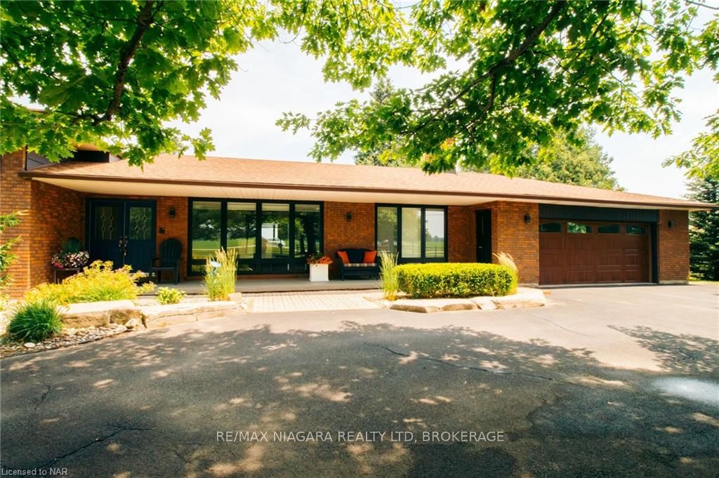 Photo 2 of 43225 Pettit Road, Wainfleet, Marshville/Winger — HOMEH