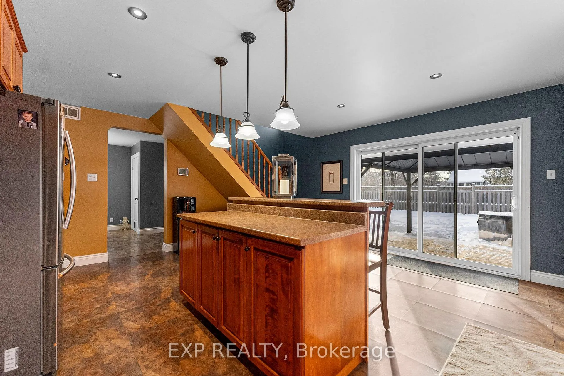 Photo 12 of 395 Lisgar Avenue, Renfrew — HOMEH