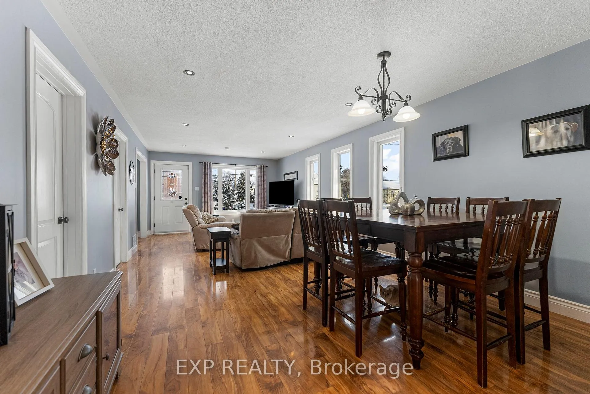 Photo 13 of 395 Lisgar Avenue, Renfrew — HOMEH