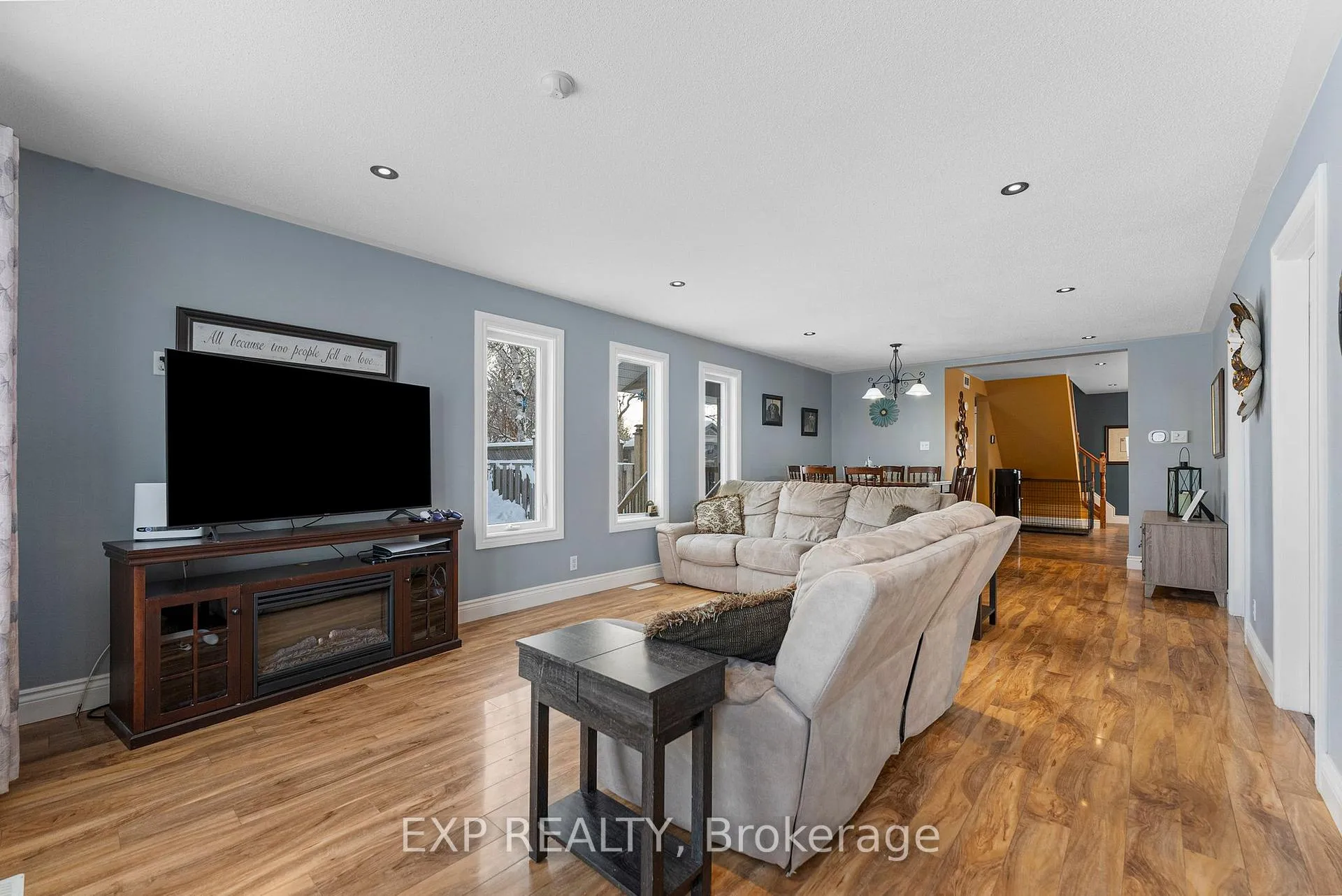 Photo 15 of 395 Lisgar Avenue, Renfrew — HOMEH