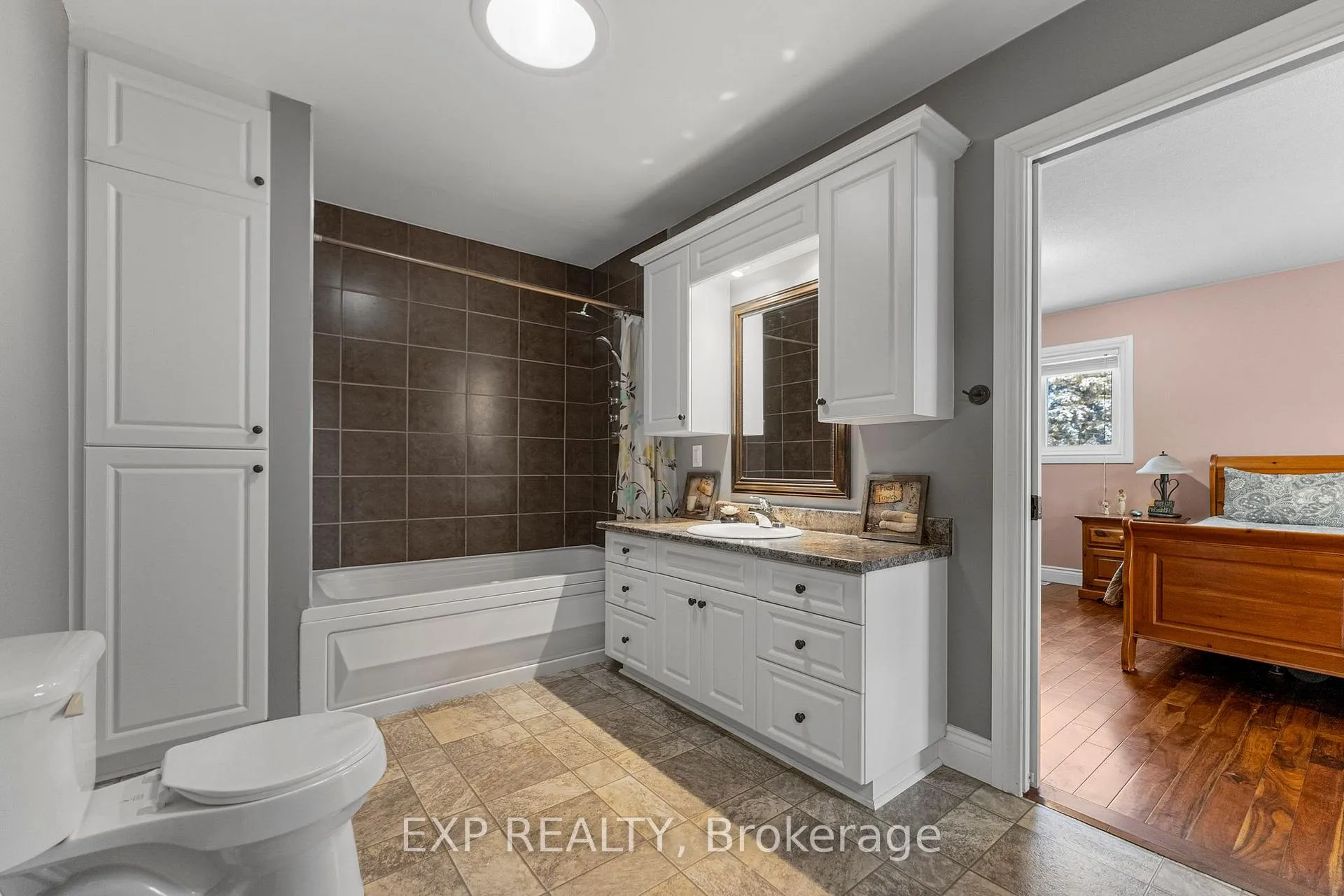 Photo 22 of 395 Lisgar Avenue, Renfrew — HOMEH