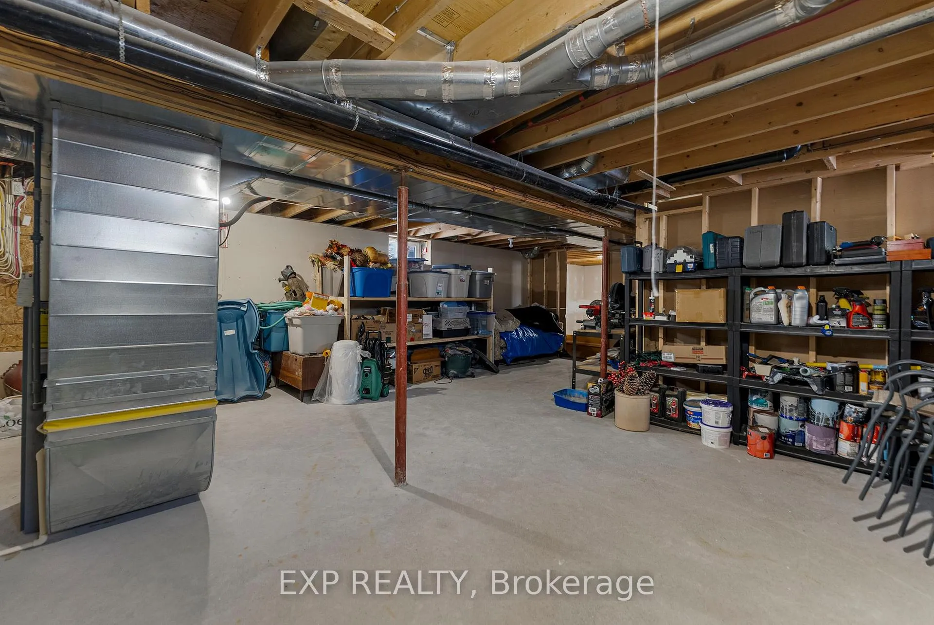 Photo 31 of 395 Lisgar Avenue, Renfrew — HOMEH