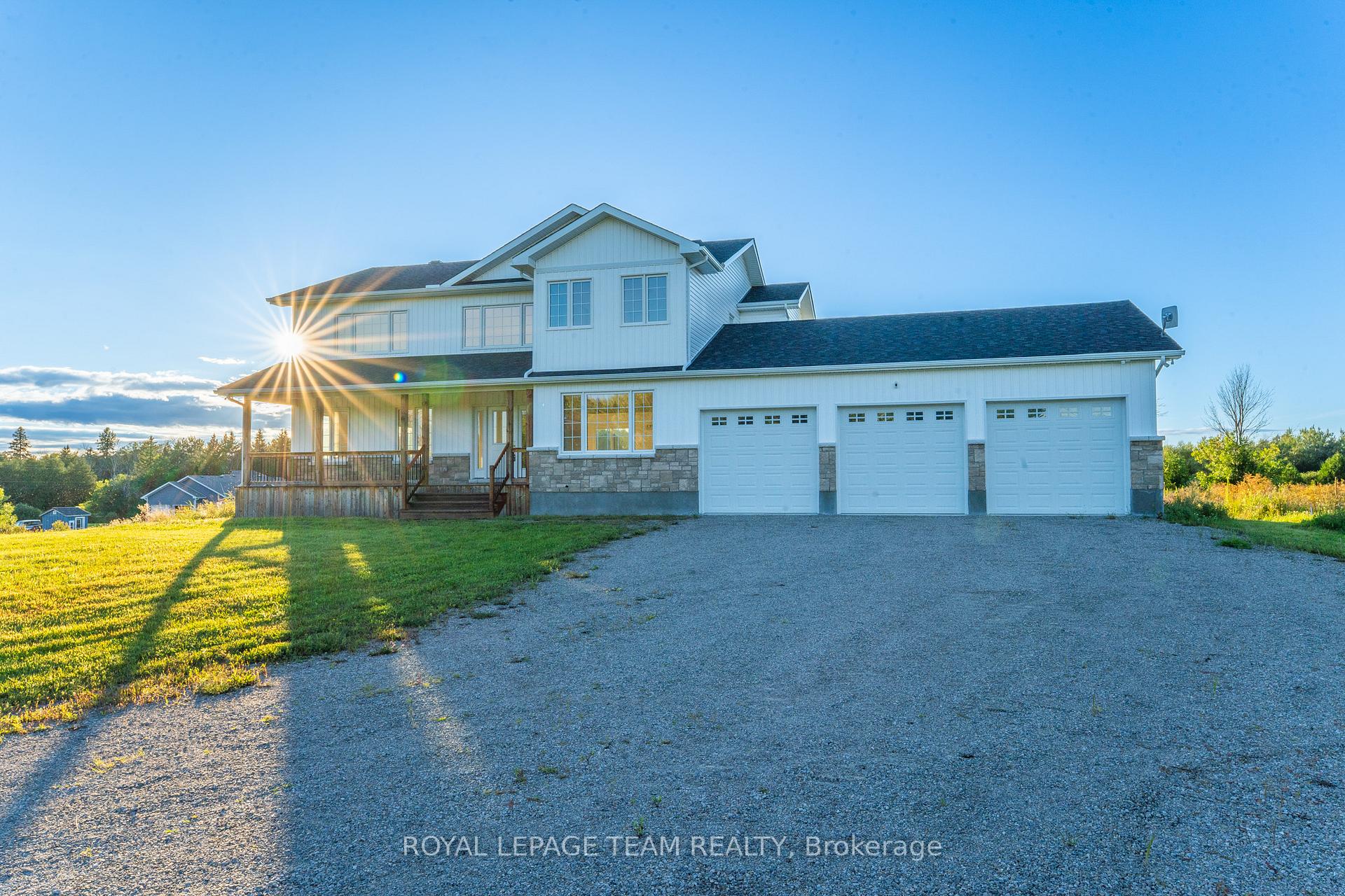 Photo 1 of 1124 Perth Road, Beckwith, Beckwith Twp — HOMEH