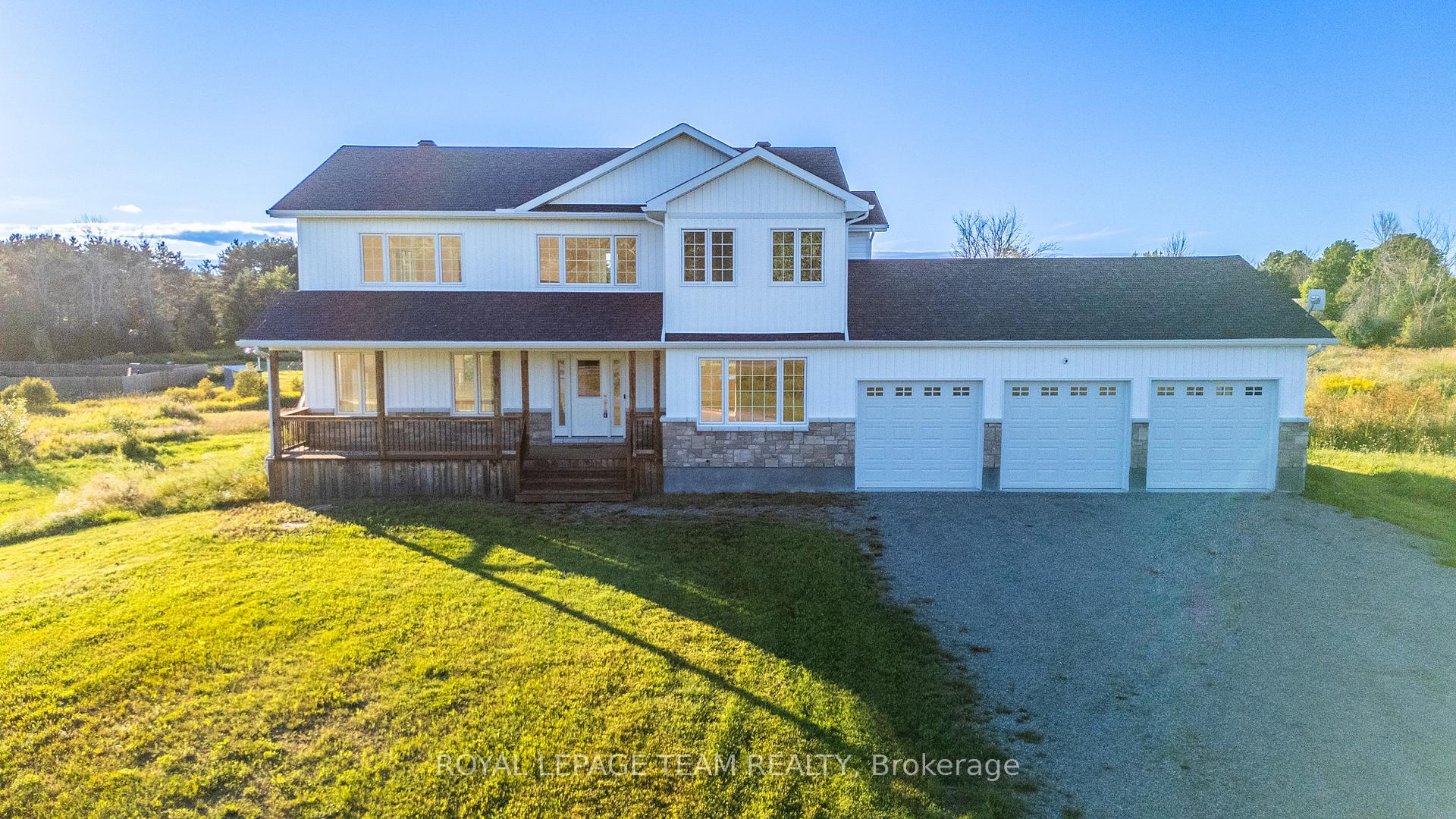 Photo 3 of 1124 Perth Road, Beckwith, Beckwith Twp — HOMEH