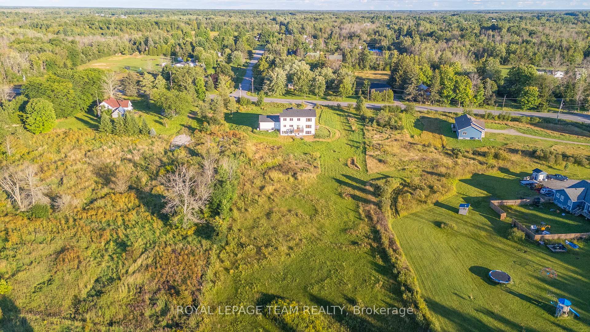 Photo 5 of 1124 Perth Road, Beckwith, Beckwith Twp — HOMEH