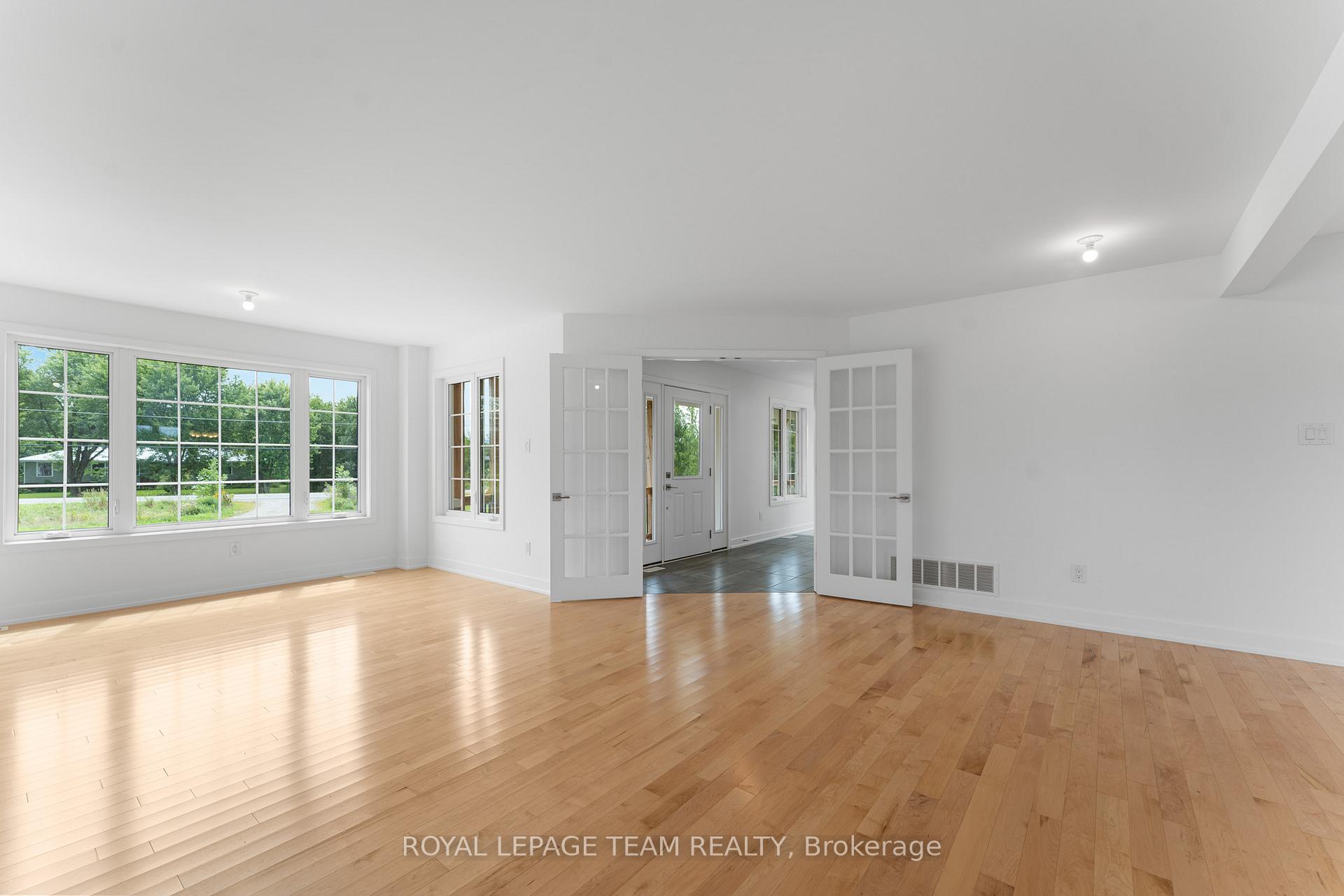 Photo 9 of 1124 Perth Road, Beckwith, Beckwith Twp — HOMEH