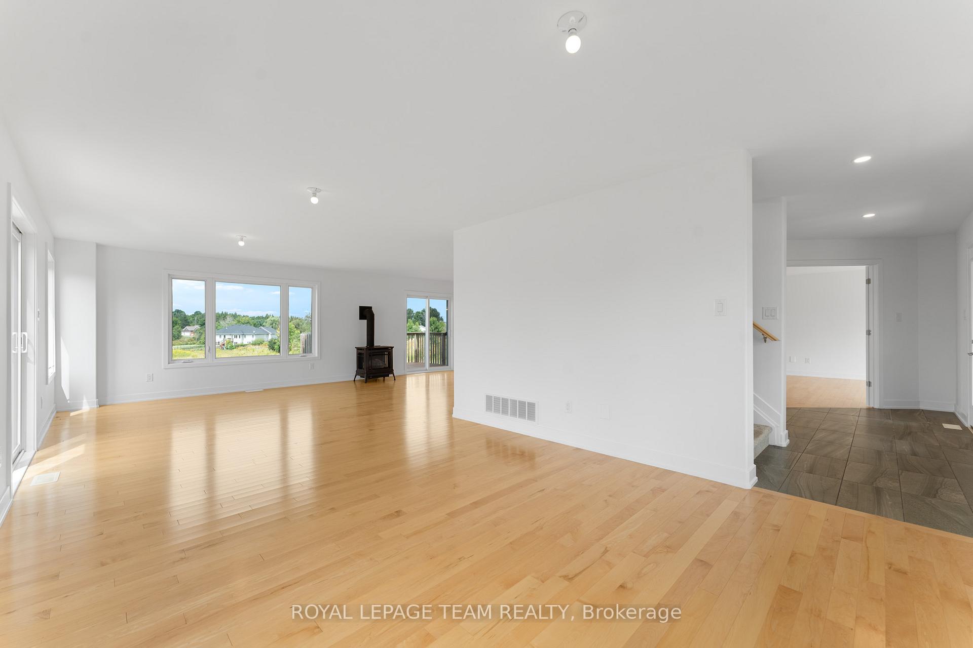 Photo 16 of 1124 Perth Road, Beckwith, Beckwith Twp — HOMEH