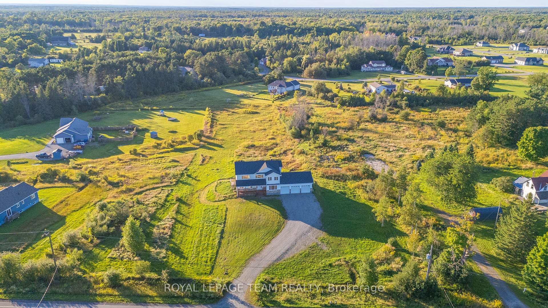 Photo 38 of 1124 Perth Road, Beckwith, Beckwith Twp — HOMEH